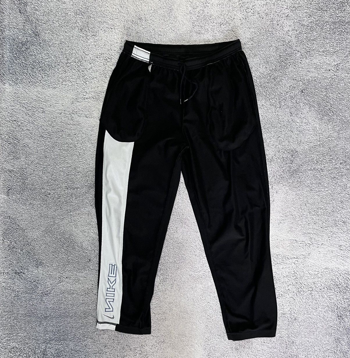 Nike Nike Men’s Pants Track Vintage Big Logo Black Size M Size US 32 / EU 48 - 10 Thumbnail