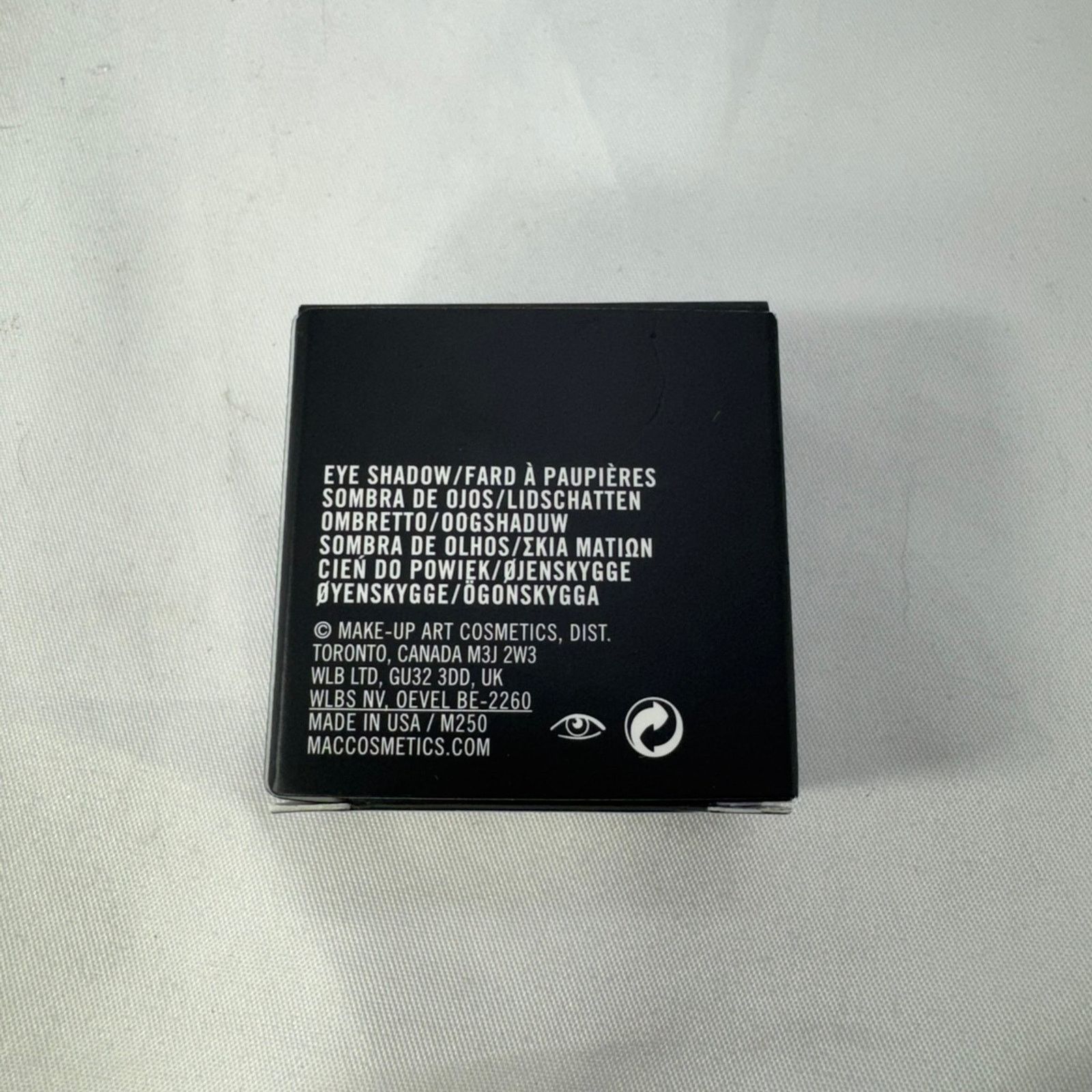 NBDN Nobrandedon New! Unopened! MAC cosmetics eye shadow Size ONE SIZE - 4 Thumbnail