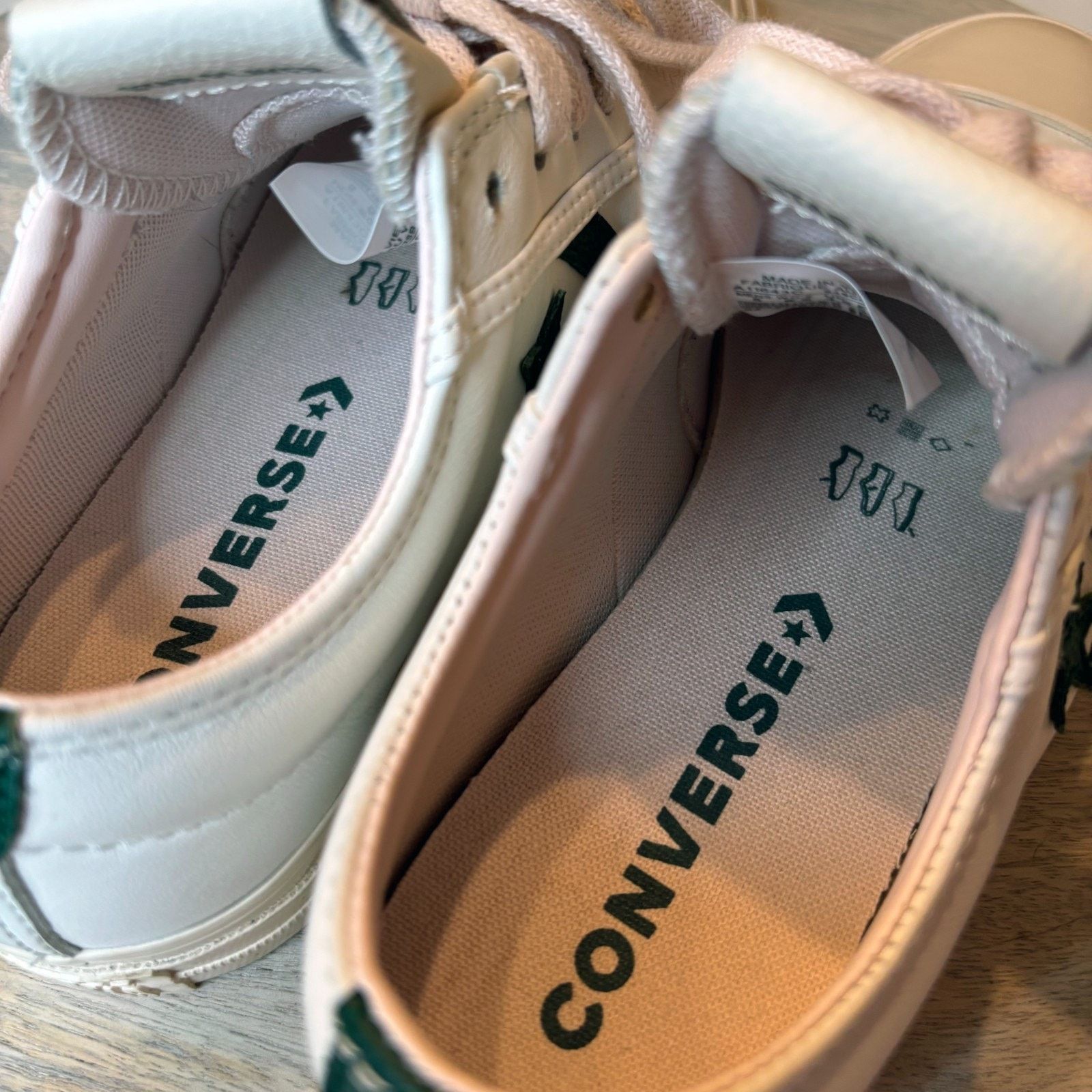 Converse Converse Star Player Leather Low Top Women’s 6.5 Sneakers Size US 6.5 / IT 36.5 - 8 Thumbnail