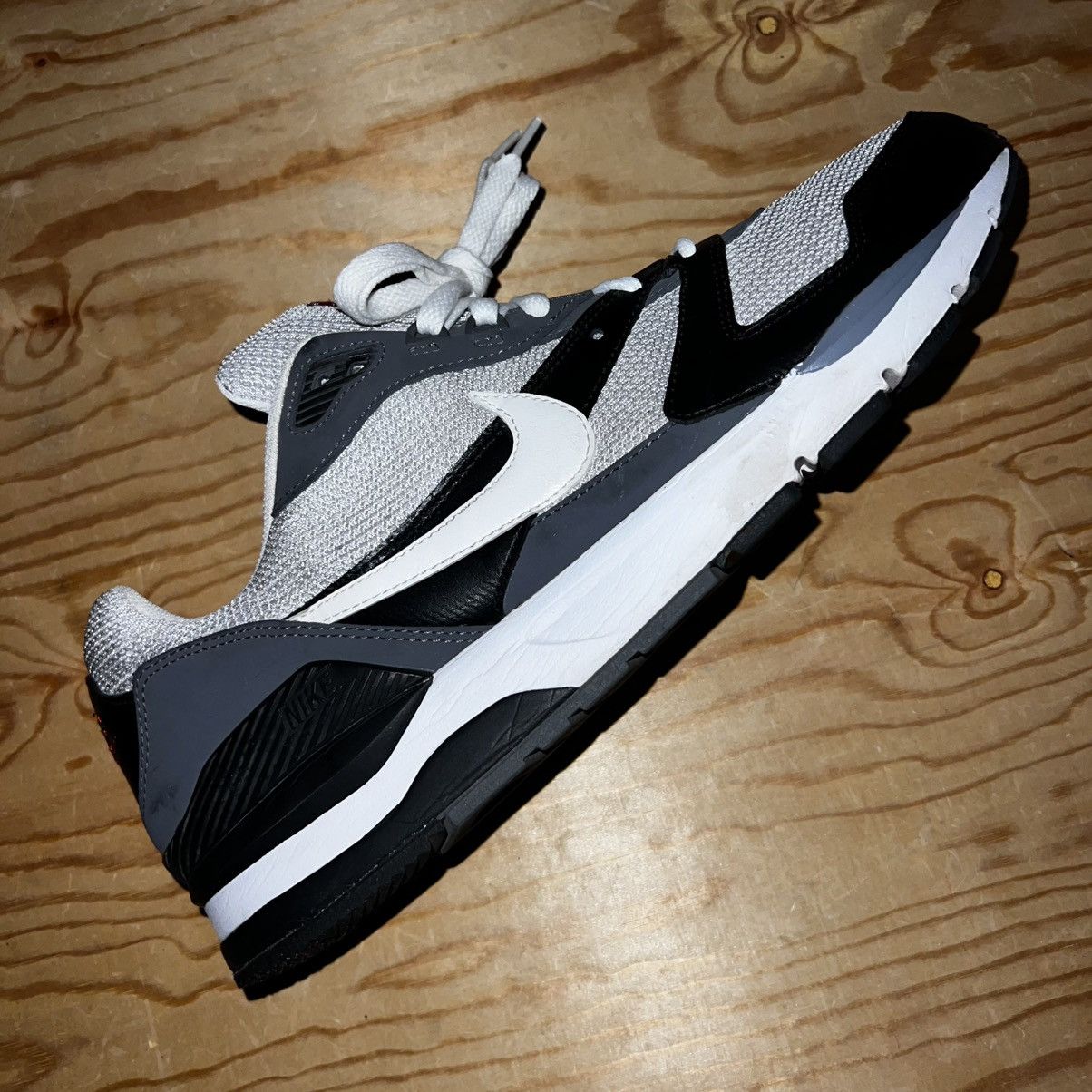 Nike MEN’S NIKE TWILIGHT RUNNER EU 2009 SHOES Size US 13 / EU 46 - 9 Thumbnail