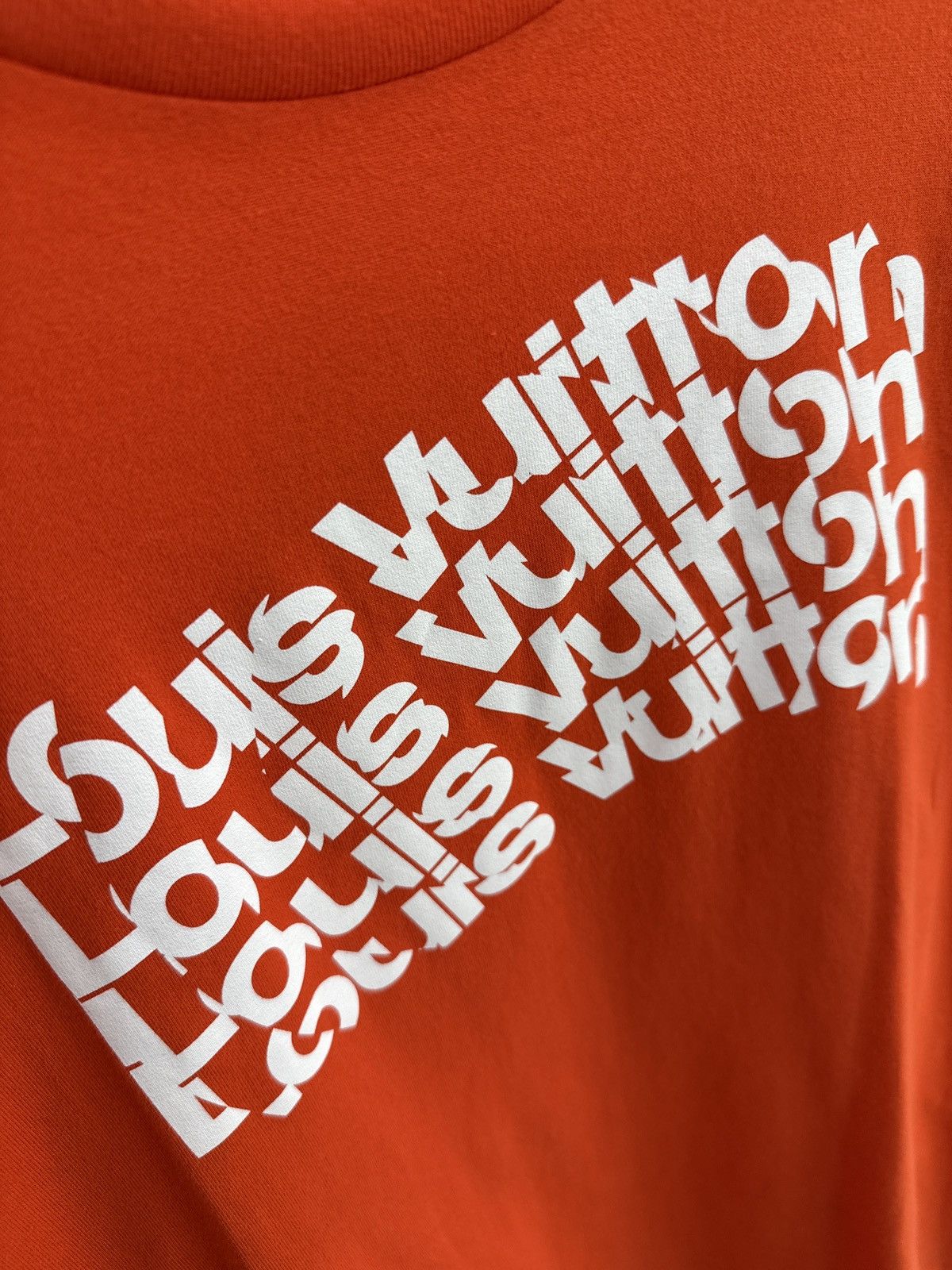 Louis Vuitton Louis Vuitton Wave Logo Tee Orange size XXL Size US XXL / EU 58 / 5 - 6 Thumbnail