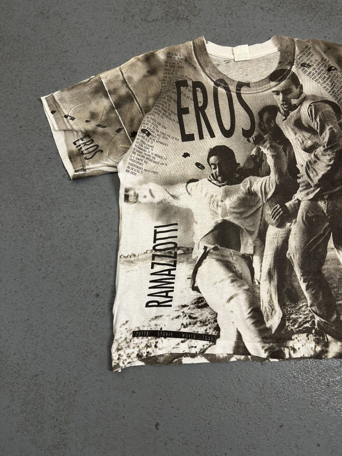 Band Tees Vintage 90s Eros Ramazzotti Overprinted T-Shirt Size US XXL / EU 58 / 5 - 4 Thumbnail