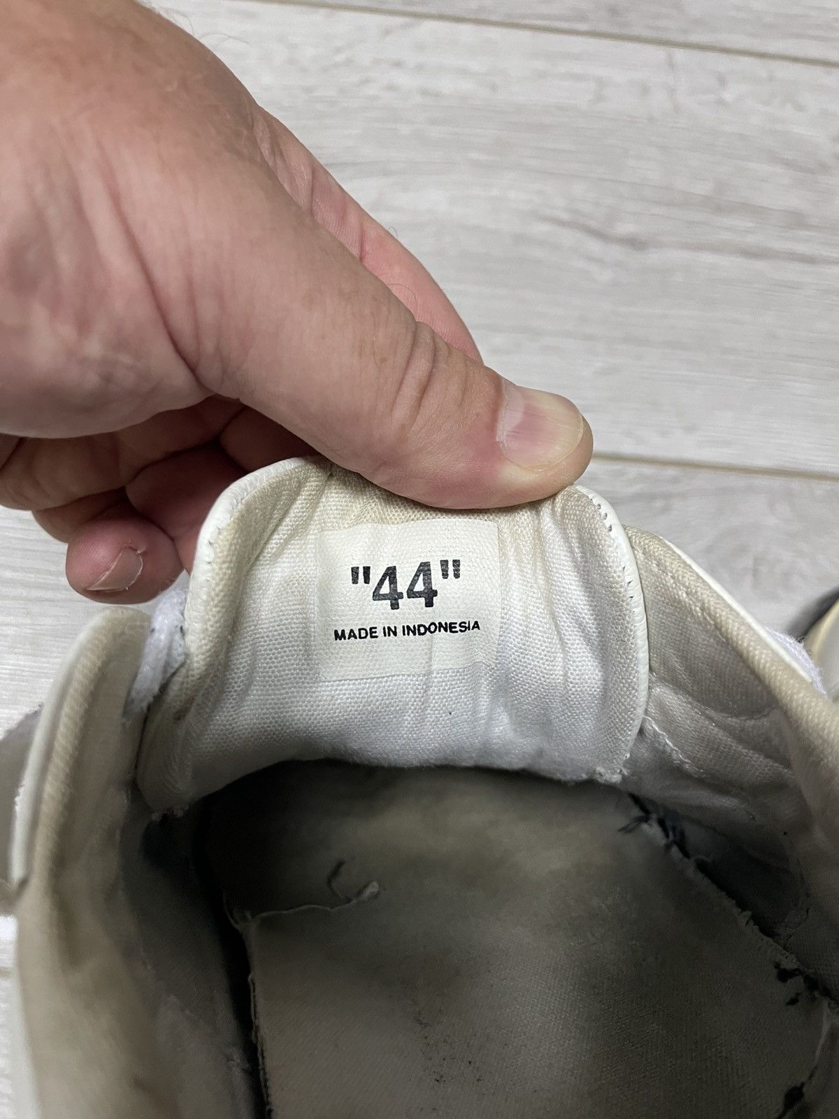 Off-White Off-White leather vulcanized arrows tape sneakers Size US 11 / EU 44 - 5 Thumbnail