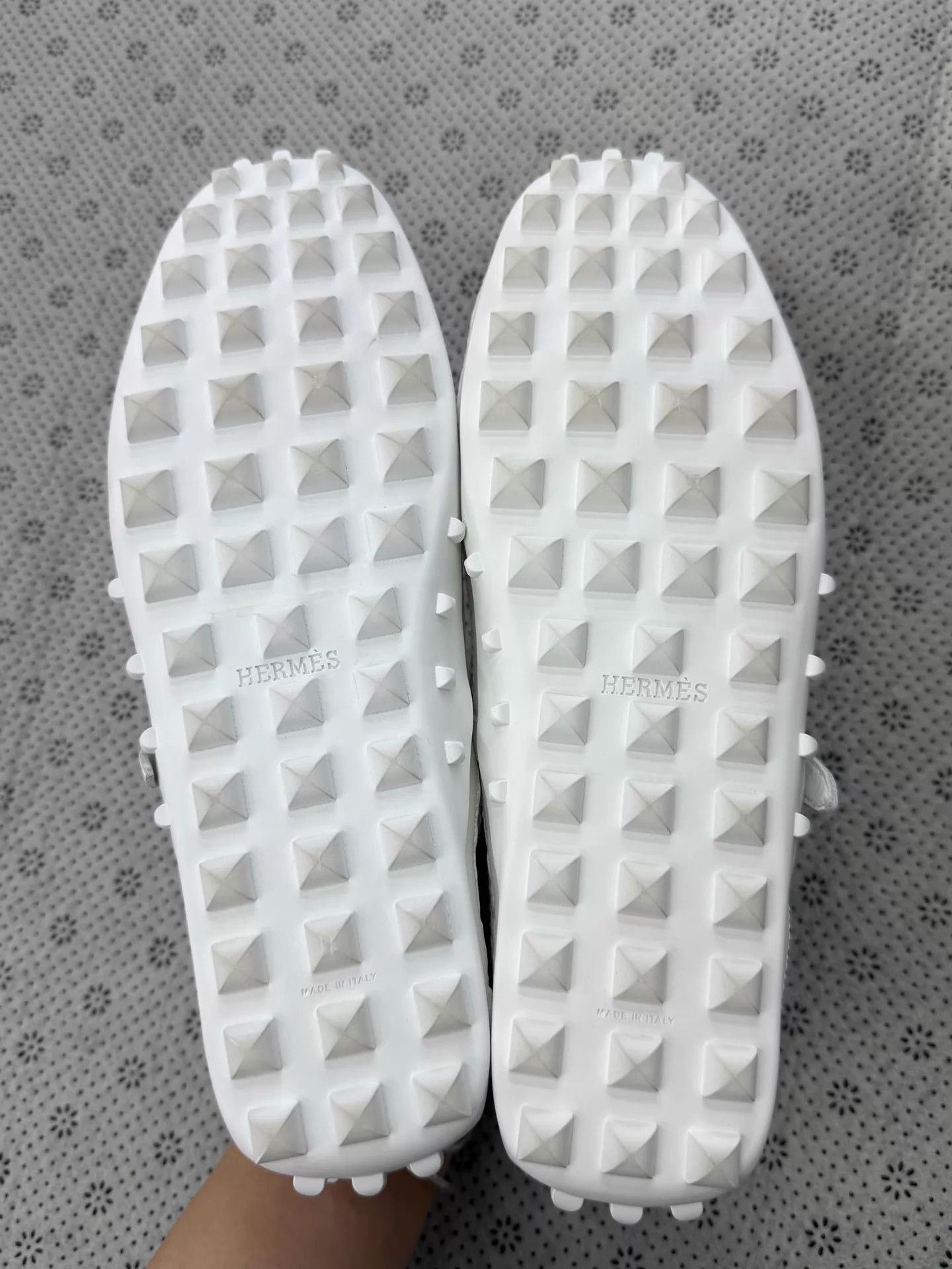 Hermes Hermes White Cutout Ballet Flats Size 38 New Size US 7.5 / IT 37.5 - 4 Thumbnail