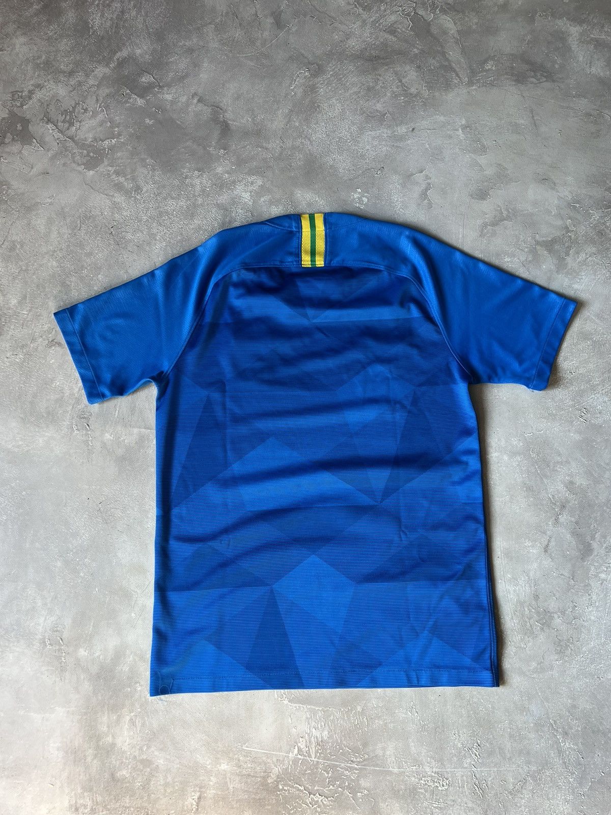 Vintage 🇧🇷Vintage Nike Brazil 🇧🇷 Y2k Soccer Jersey Size US S / EU 44-46 / 1 - 9 Thumbnail