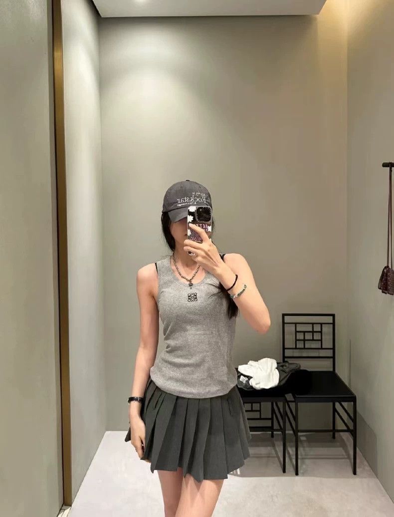 Loewe Loewe Gray Knit Vest with Logo Embroidery Size US L / EU 52-54 / 3 - 5 Thumbnail