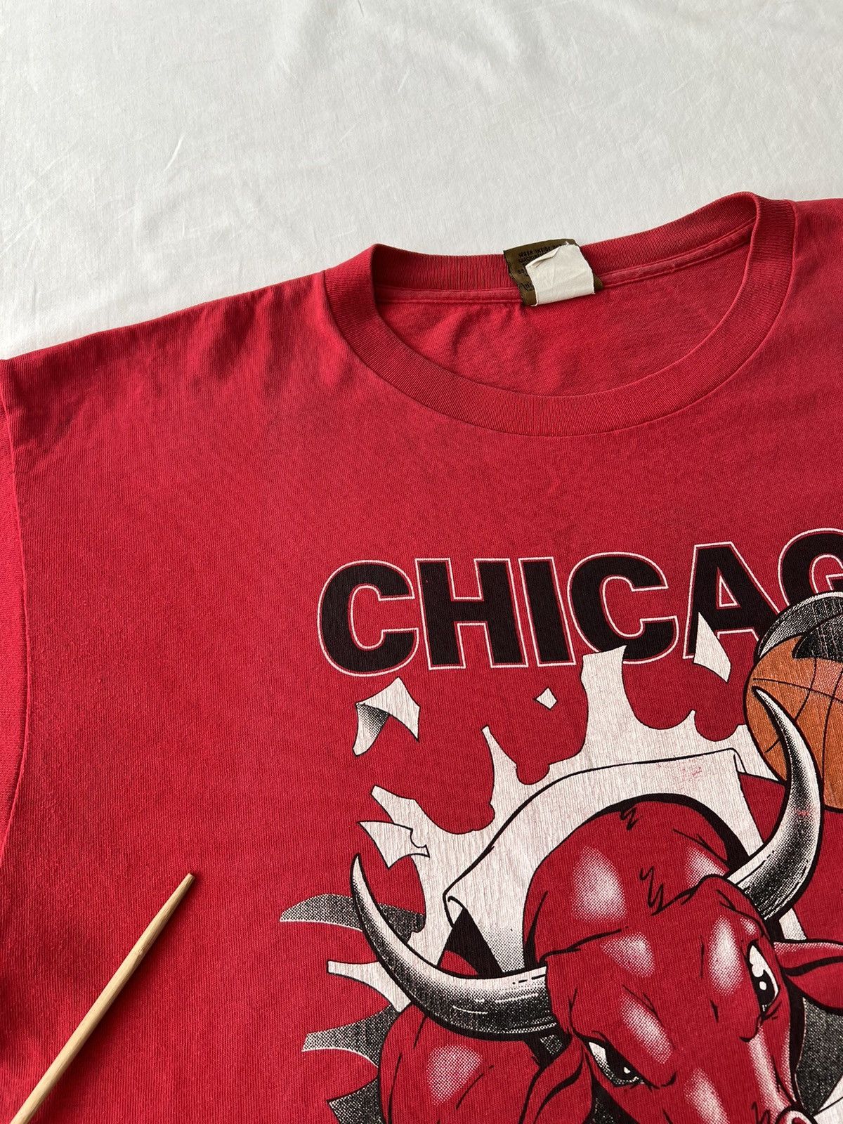 NBA Vintage 90s Chicago Bulls NBA Basketball Nutmeg Red T-shirt Size US XL / EU 56 / 4 - 6 Thumbnail