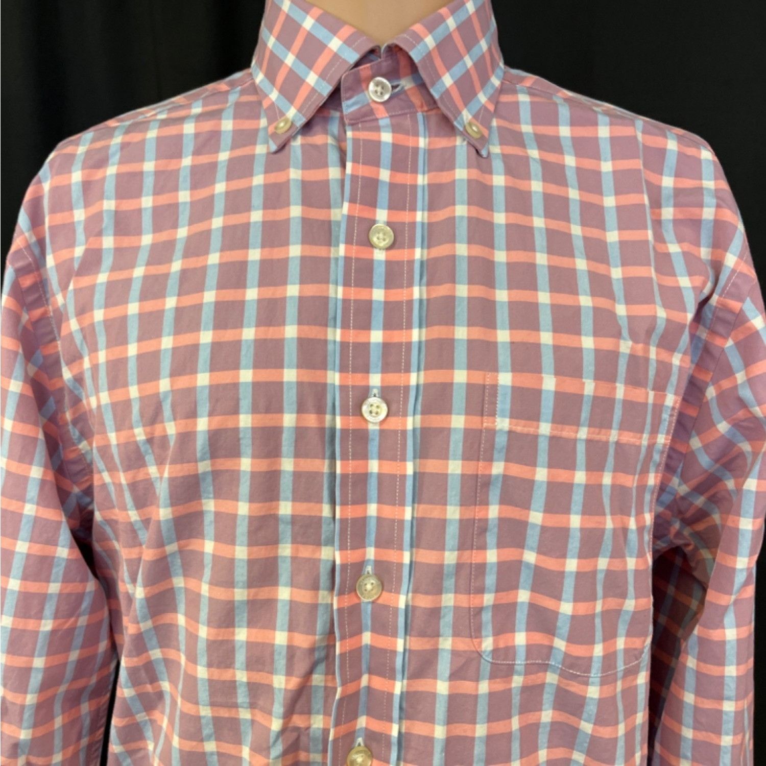 Vineyard Vines Vineyard Vines Men's Pink Plaid Shirt/Button Up Size S SKU 4 Size US S / EU 44-46 / 1 - 3 Thumbnail