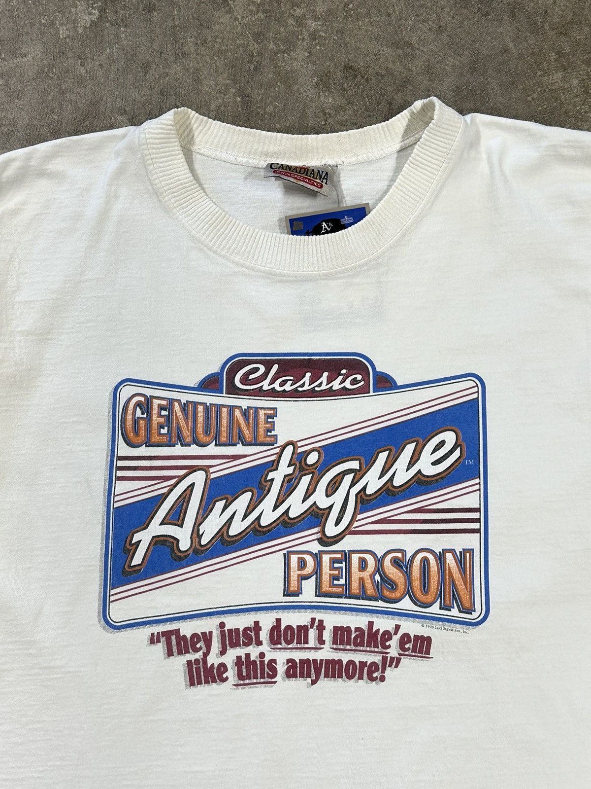 Vintage Vintage 90s Genuine Antique Person Funny T-Shirt Size US XL / EU 56 / 4 - 3 Thumbnail