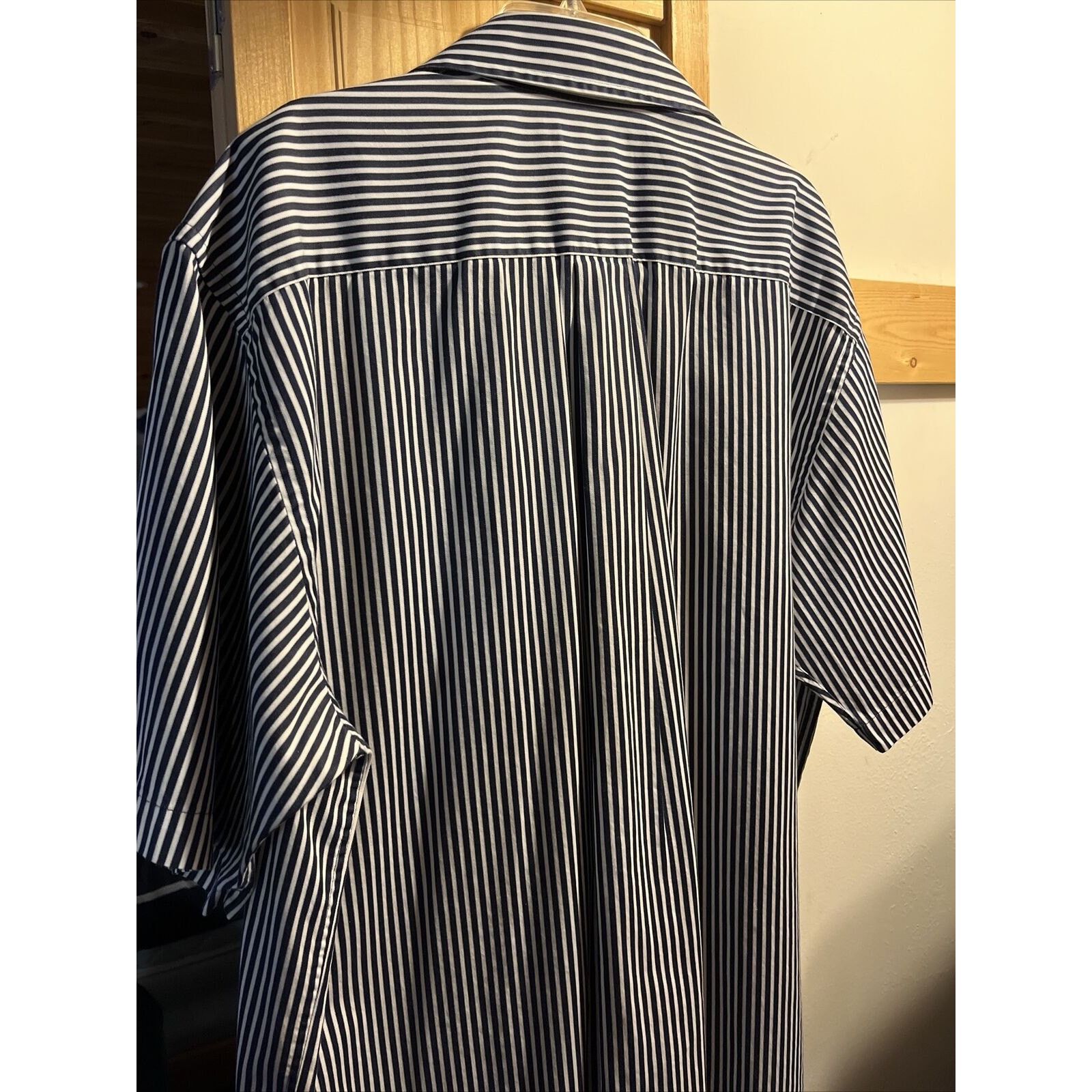 Daniel Cremieux Daniel Cremieux Men's L Blue Stripe SS Egyptian Cotton Shirt Size US L / EU 52-54 / 3 - 12 Thumbnail