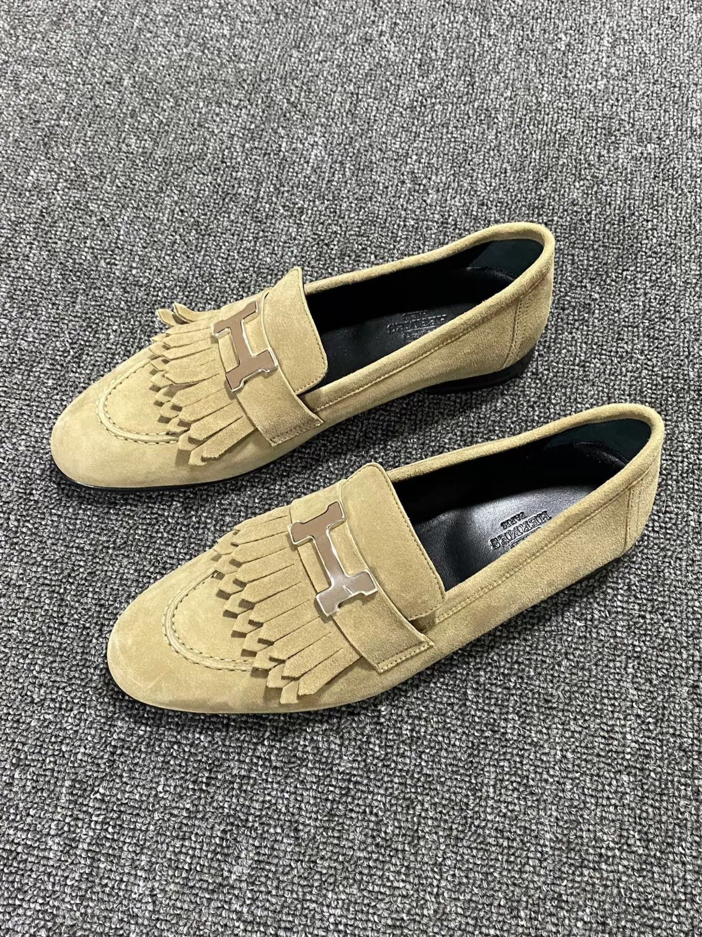 Hermes HERMES Suede Silver-tone Tassel Skate Shoes 35.5 Size US 4.5 / IT 34.5 - 1 Thumbnail
