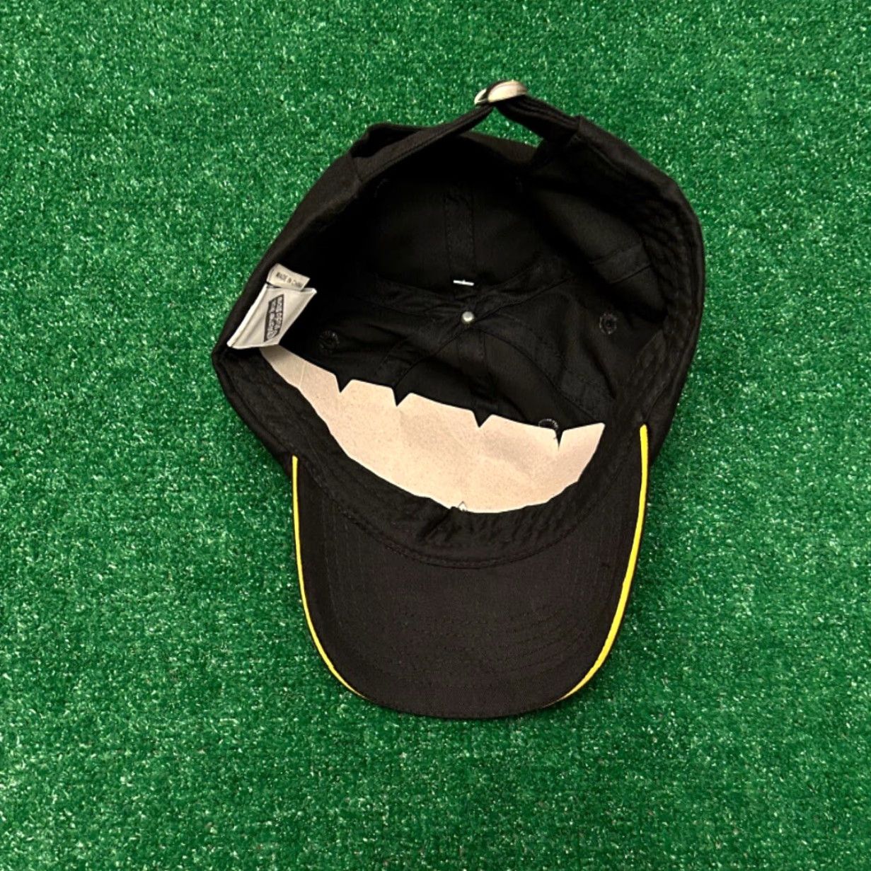 Vintage VINTAGE Harry Potter Gryffindor Hat Cap 2000 Warner Bros Adult One Size Black Baseball Cap NWT Adjustable Mens Size ONE SIZE - 3 Thumbnail