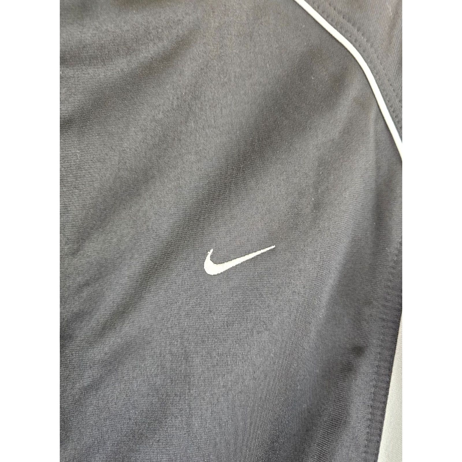 Nike VINTAGE Nike BLACK Track Jacket SZ MEDIUM Men Jets 22 INCH, 31 INCH, 25 INCH, Track Top Jacket, Activewear, Mens Size US M / EU 48-50 / 2 - 2 Thumbnail