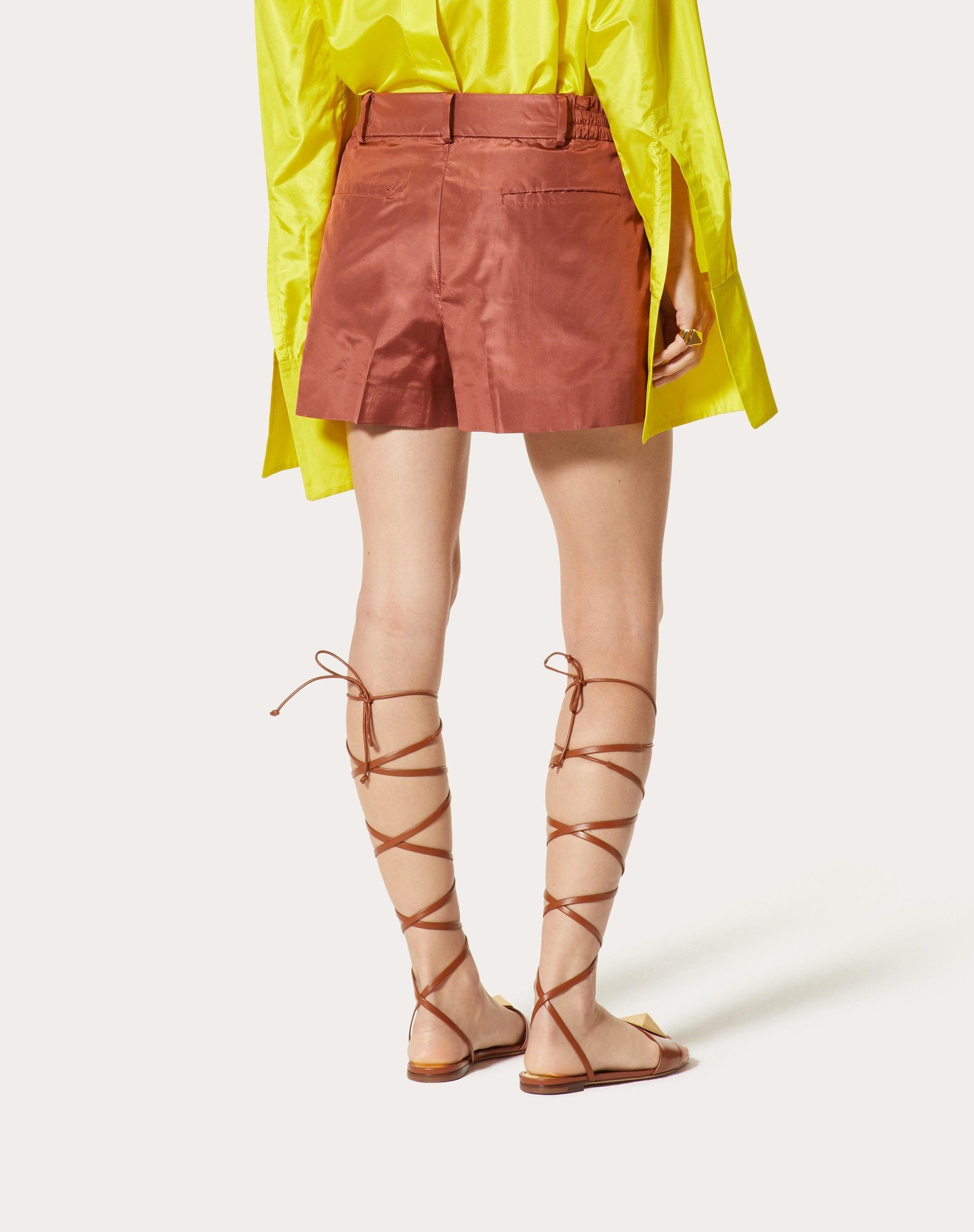 Valentino o1y0326 Short in Brick Size 26" / US 2 / IT 38 - 3 Thumbnail