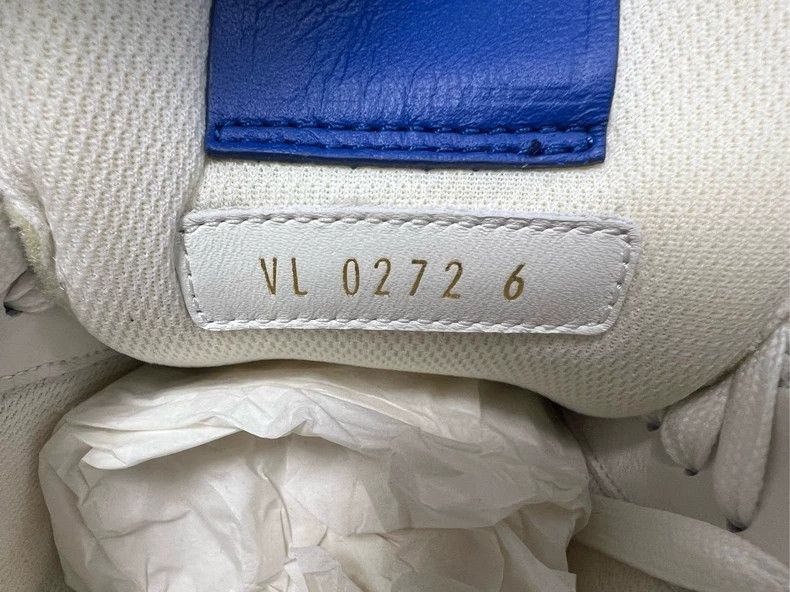Louis Vuitton Louis Vuitton TRAINER white and blue embossed presbyopic s Size US 6 / EU 39 - 8 Thumbnail
