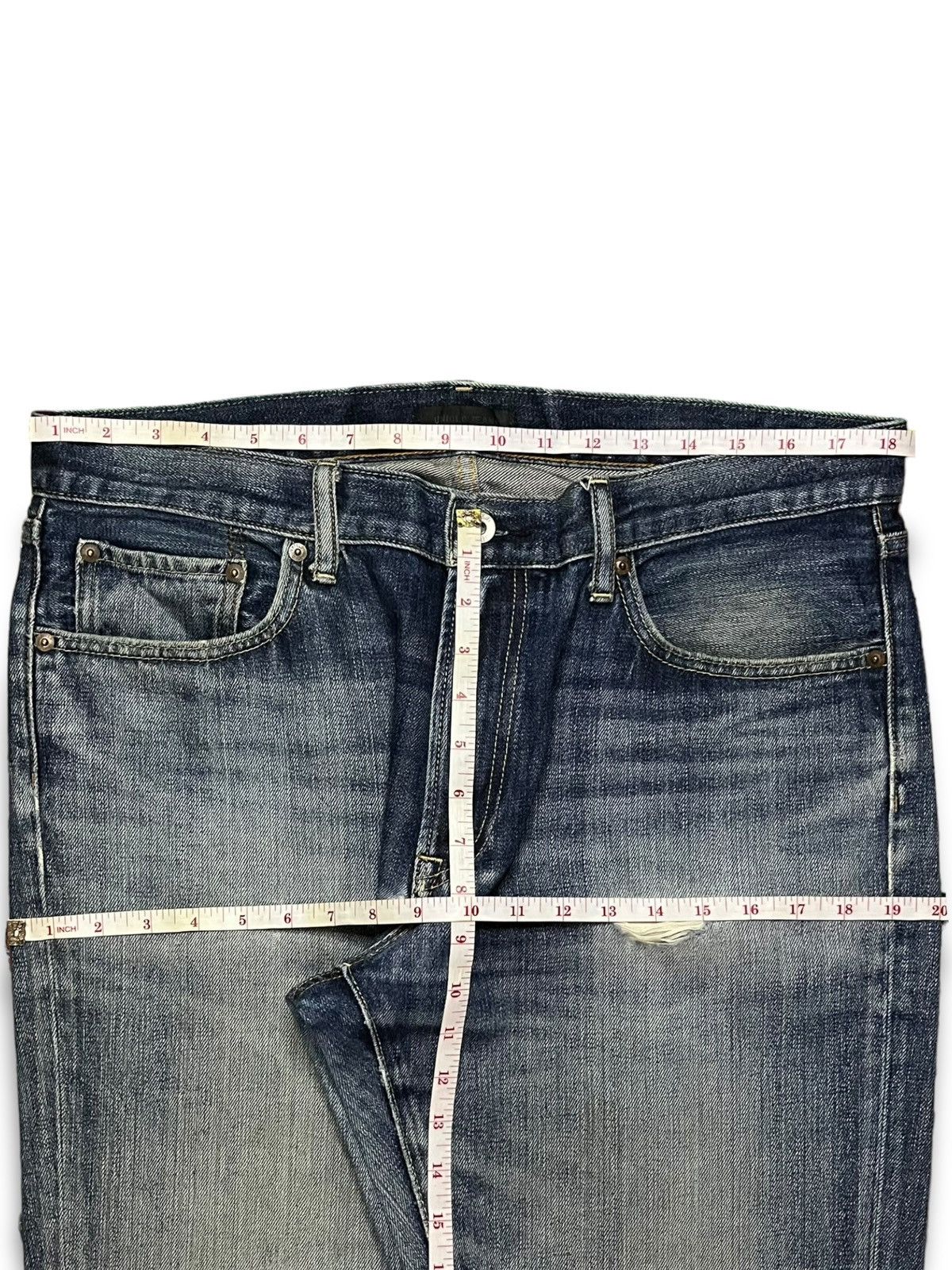Japanese Brand × Uniqlo Vintage Japanese Uniqlo Blue Wash Distressed Baggy Jeans Size US 37 - 11 Thumbnail
