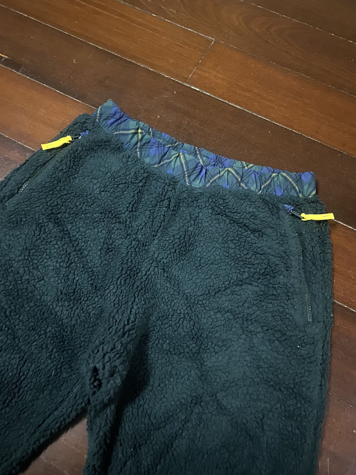 JW Anderson × Nigo × Uniqlo Crazy Baggy J.W Anderson x Uniqlo Fleece Hip Hop Pants Size US 31 - 6 Thumbnail