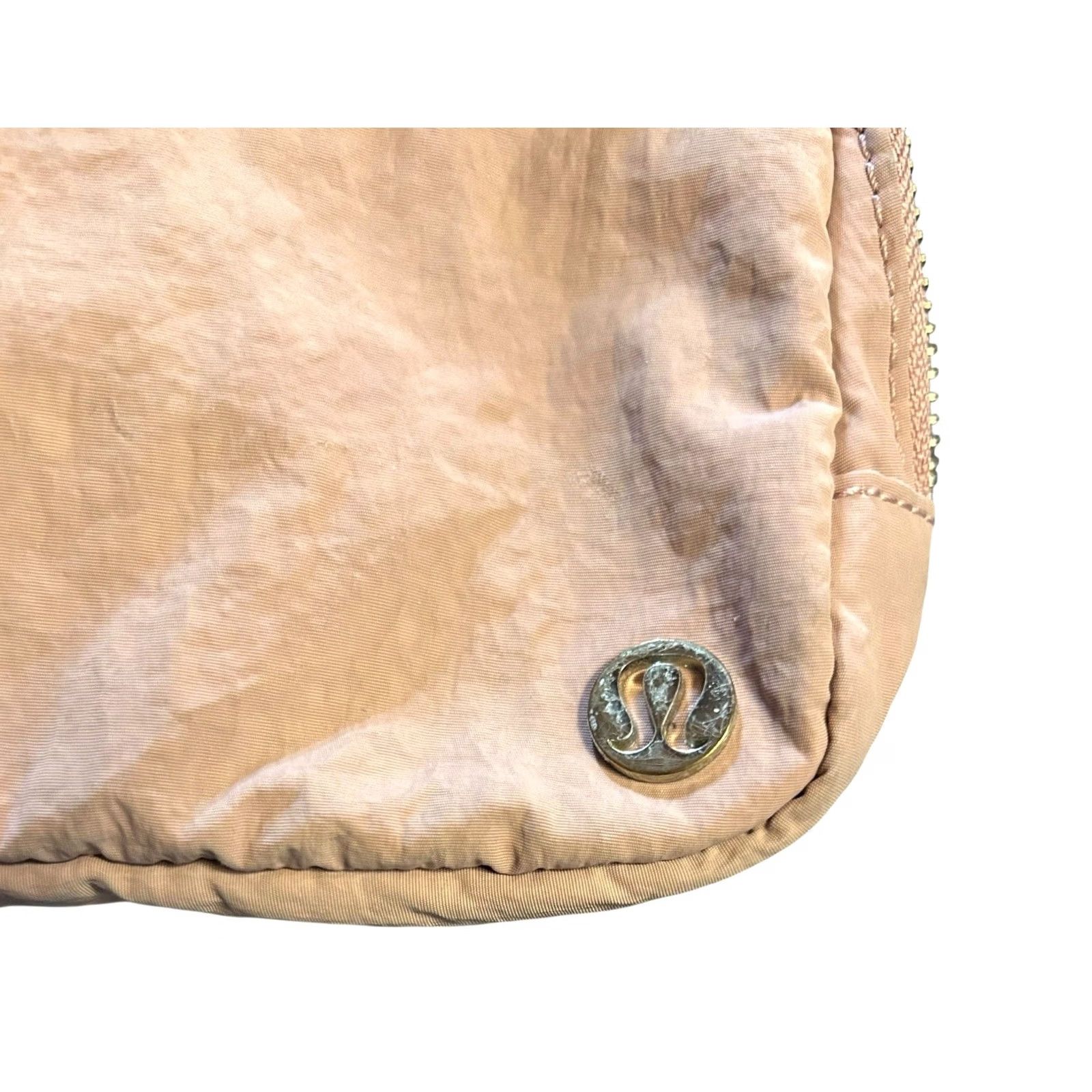 Lululemon Lululemon Everywhere Belt Bag 1L Pink Haze Crossbody Women’s Read Small 8in 2in Nylon Polyester Pouch USB? Size ONE SIZE - 4 Thumbnail
