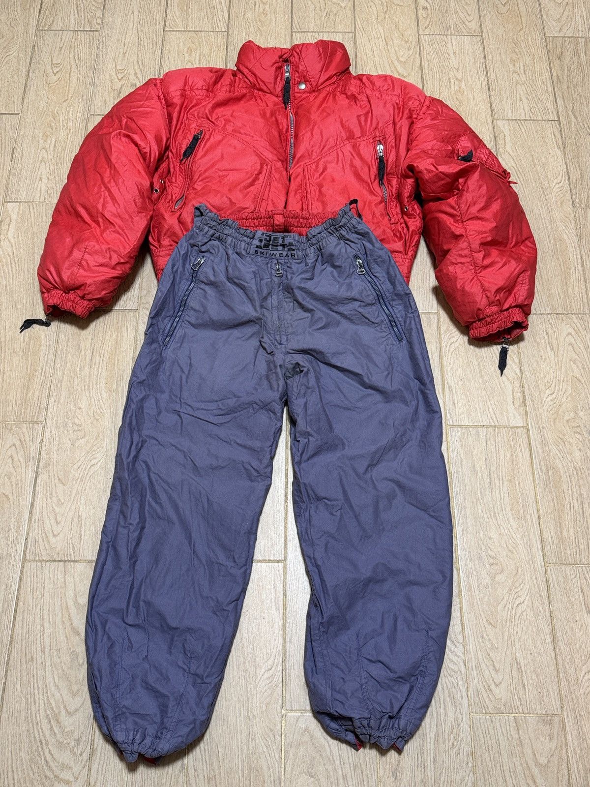 JET SET Vintage JETSET Full Ski Suit Puffer Jacket / Two Sided Pants Size US M / EU 48-50 / 2 - 4 Thumbnail