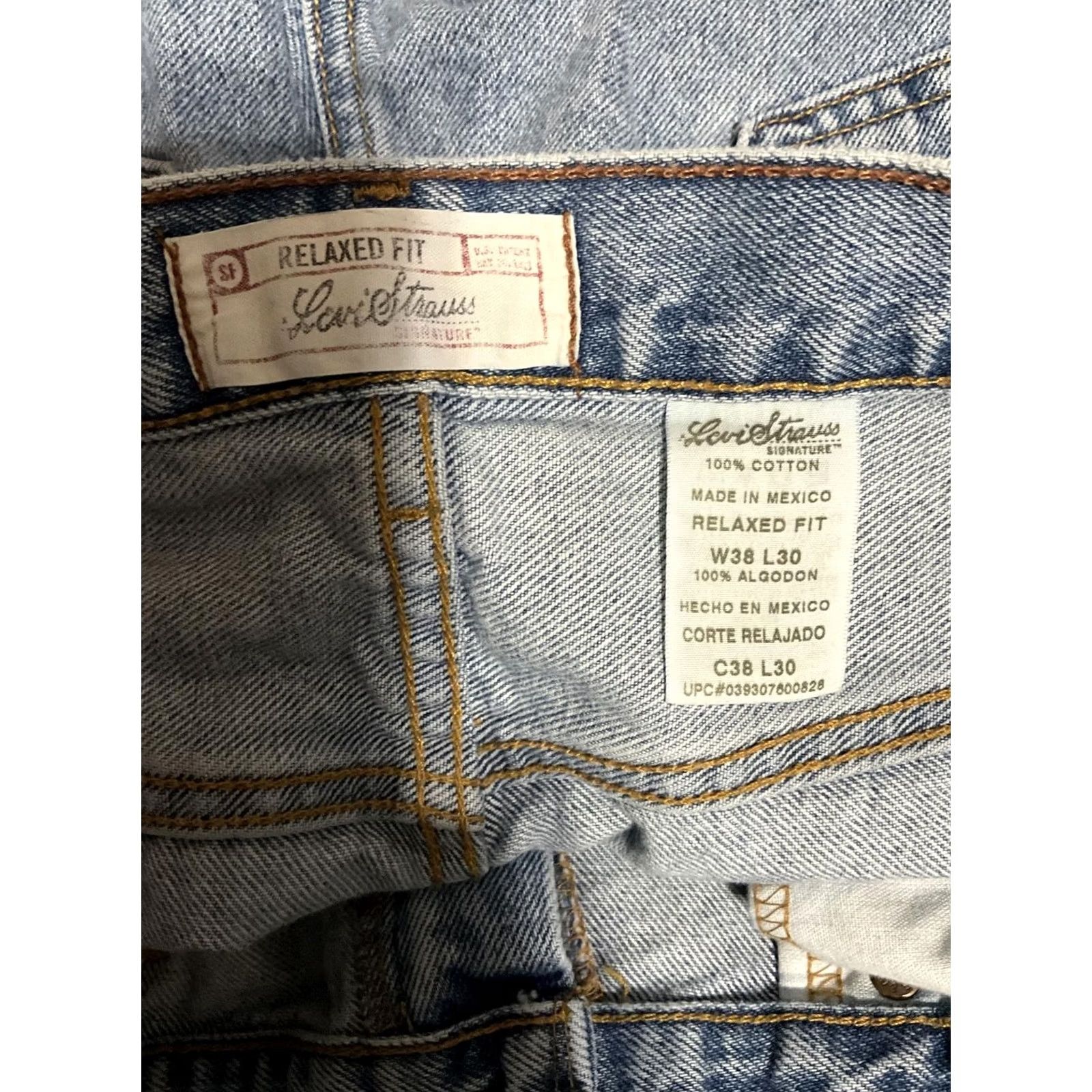 Levi's Levi's Jeans Signature Relaxed Fit Men W38 L30 Blue Denim Cotton Blend Button Closure N/A Regular Mens Size US 38 / EU 54 - 2 Thumbnail