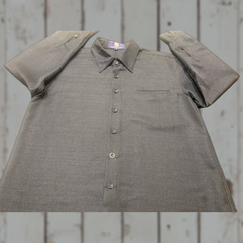 Vintage Vittorio St. Angelo Charcoal Button-Up Shirt Men’s Long Sleeve M Pleated Easy Care Size US M / EU 48-50 / 2 - 1 Thumbnail