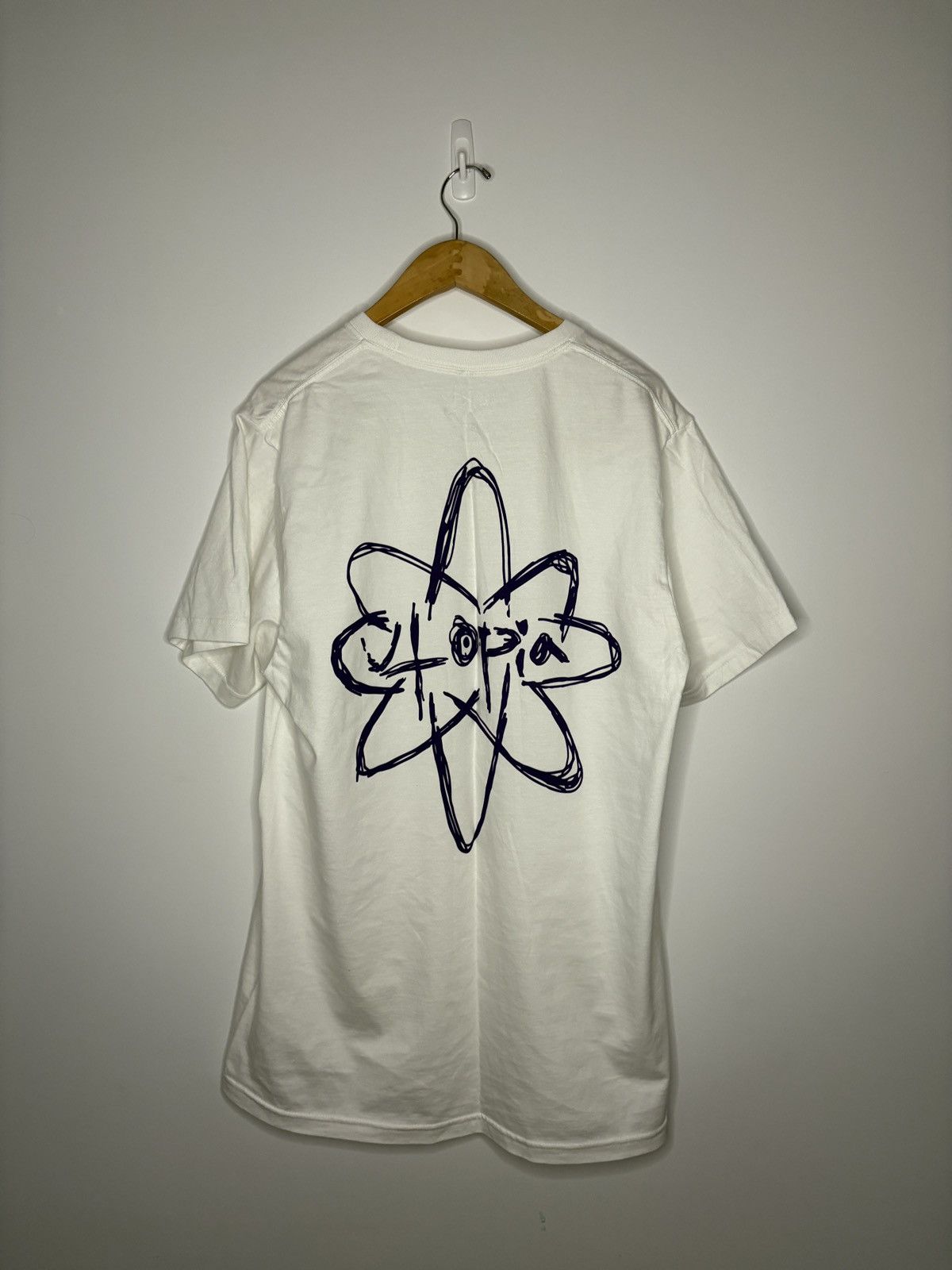 Travis Scott Travis Scott Space Village Utopia Tee Size US XL / EU 56 / 4 - 2 Thumbnail