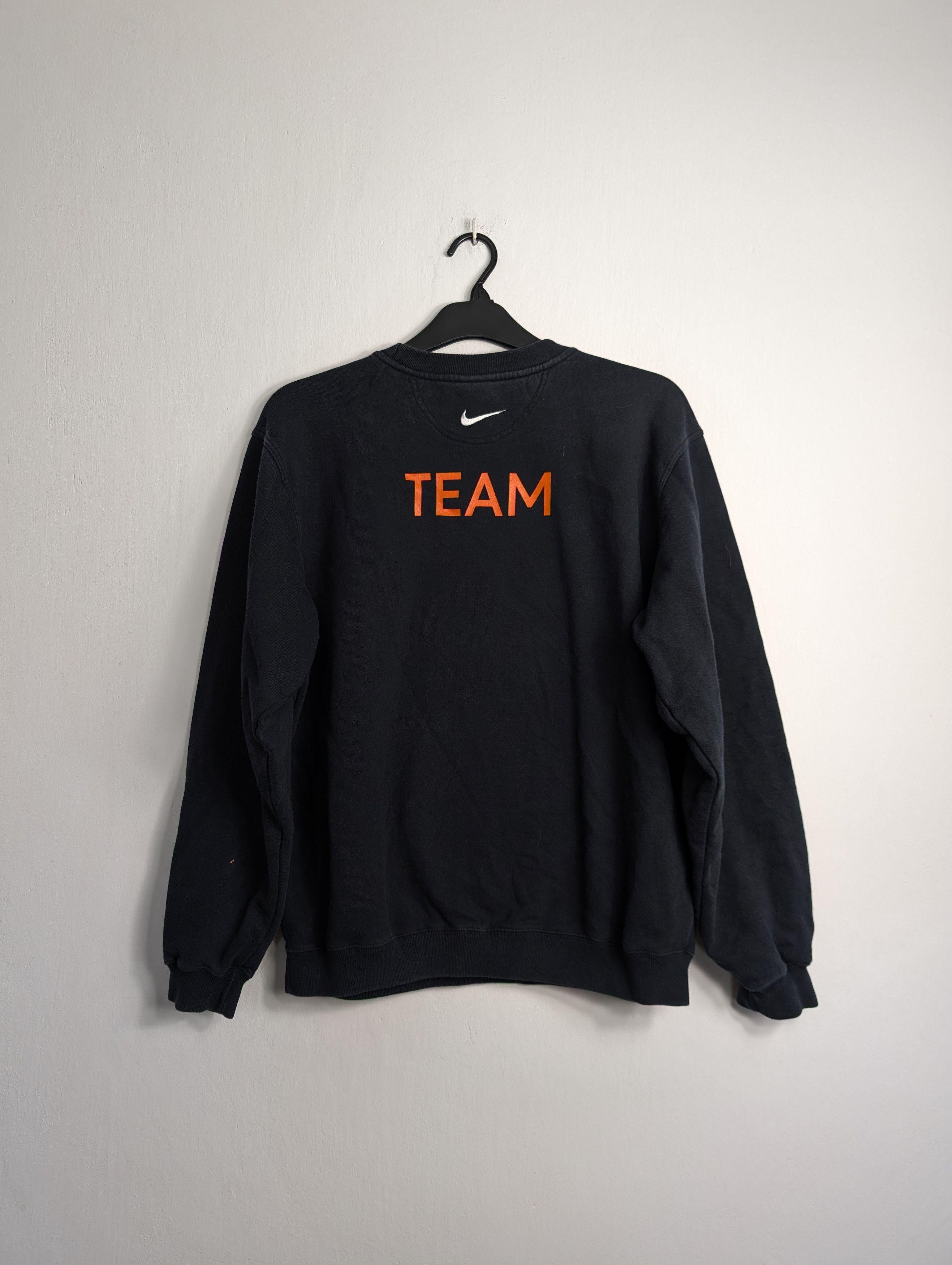Nike Vintage Nike Skate Team Sweatshirt Black Boxy Y2K Size US M / EU 48-50 / 2 - 5 Thumbnail