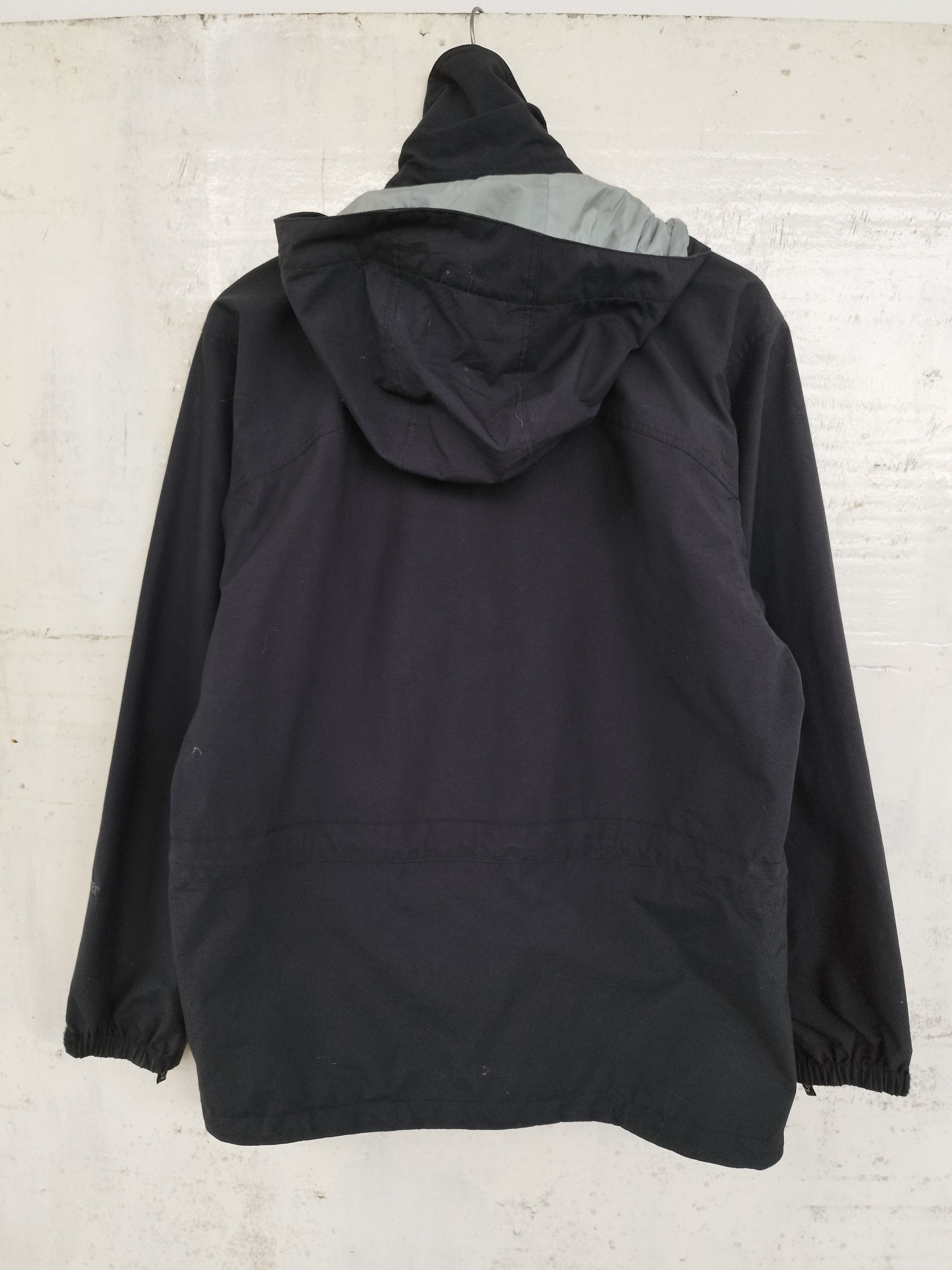 Patagonia Patagonia jacket zipper windbreaker Size US L / EU 52-54 / 3 - 3 Thumbnail