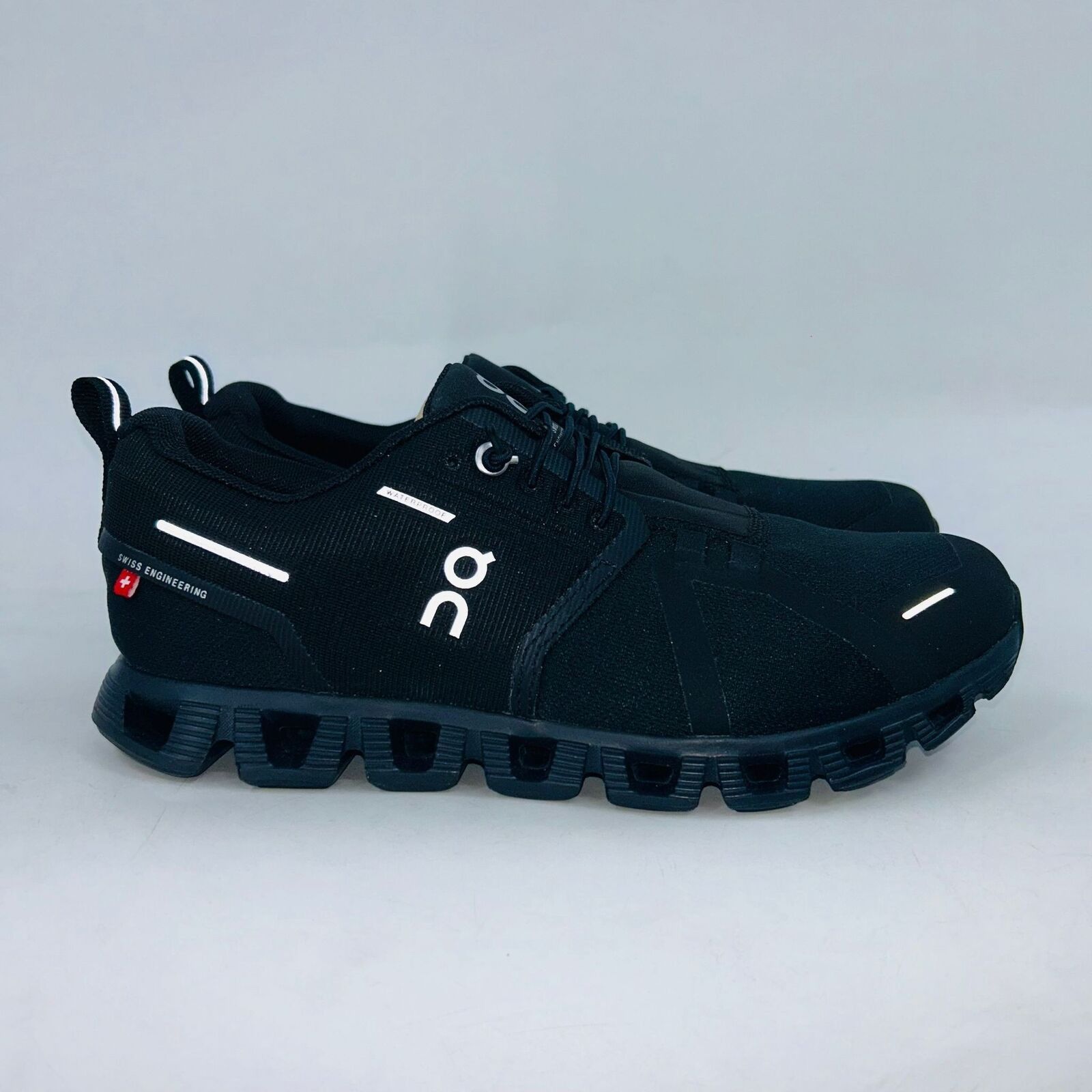 On CLOUD 5 MEN WATERPROOF LIGHTWEIGHT RUNNING SHOES SIZE 10.5D Size US 10.5 / EU 43-44 - 1 Thumbnail