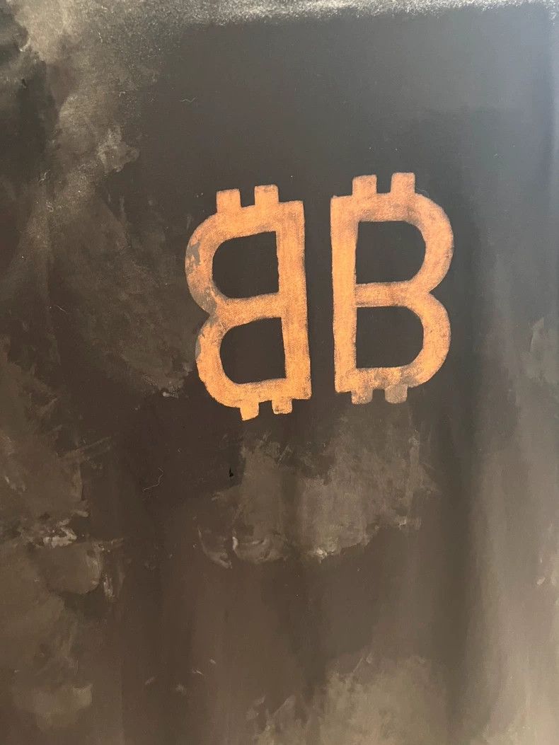 Balenciaga Balenciaga Bitcoin Graphic Short Sleeve Size US M / EU 48-50 / 2 - 3 Thumbnail