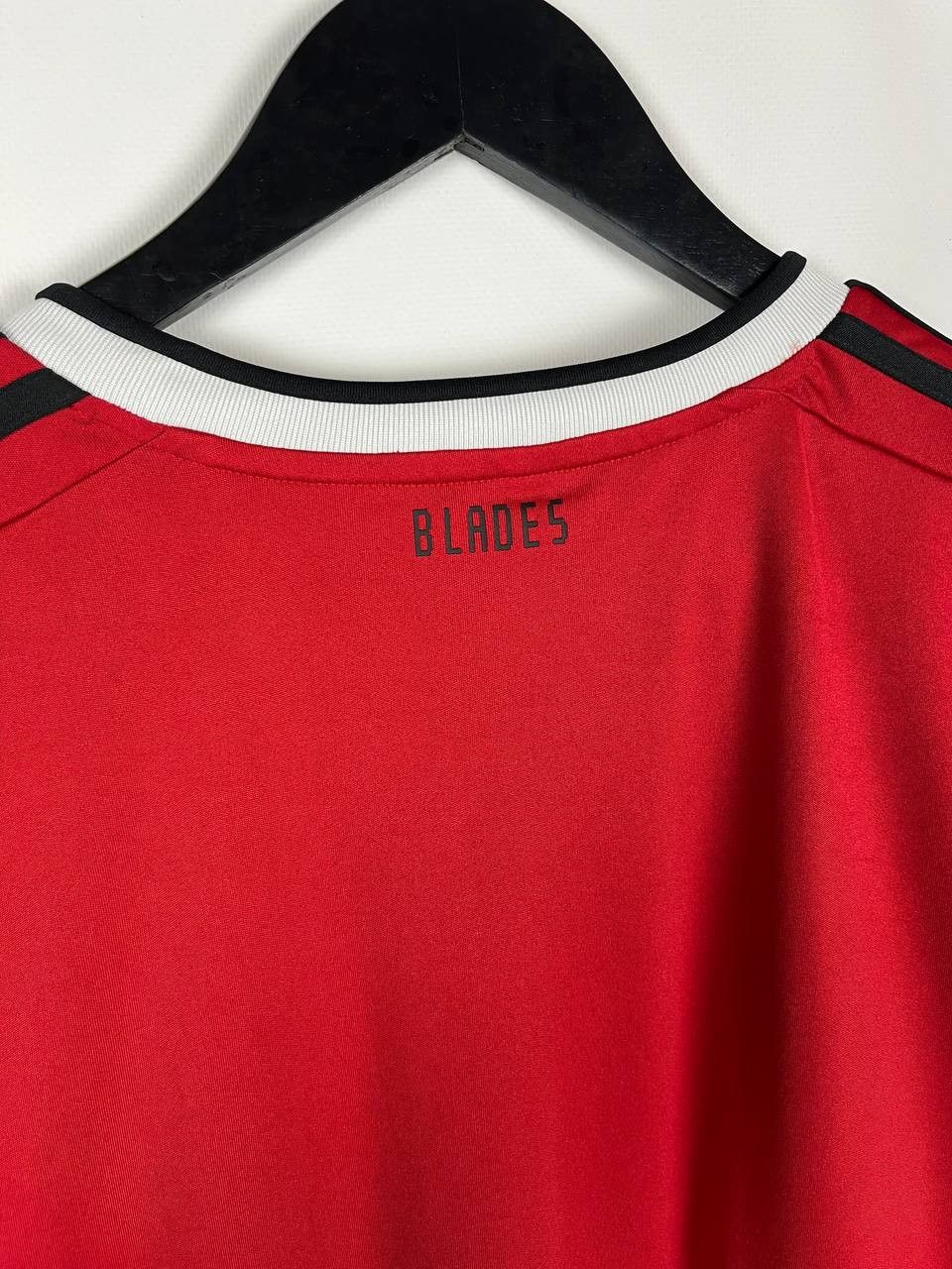 Adidas Adidas Sheffield United 2019/20 Home Football Shirt DX3763 Size US L / EU 52-54 / 3 - 6 Thumbnail