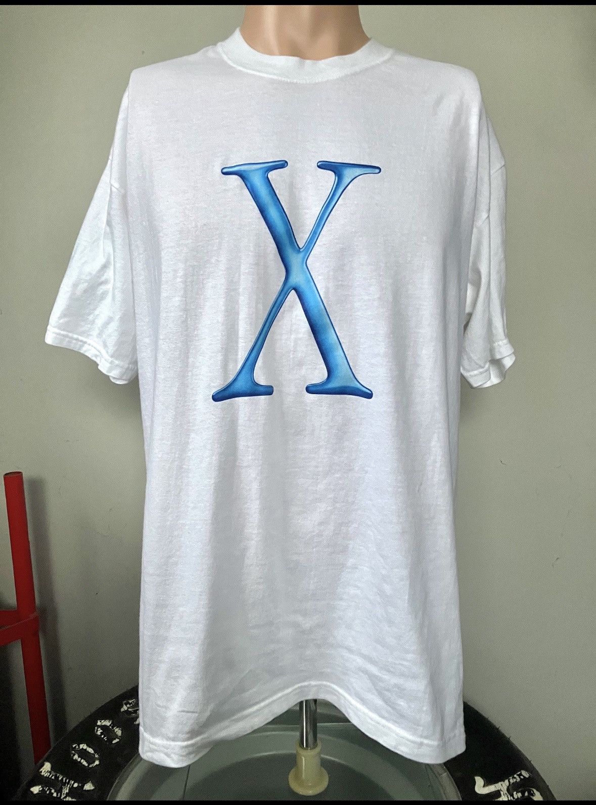 Image of Vintage 90's Apple Tee in White, Men's (Size Large)