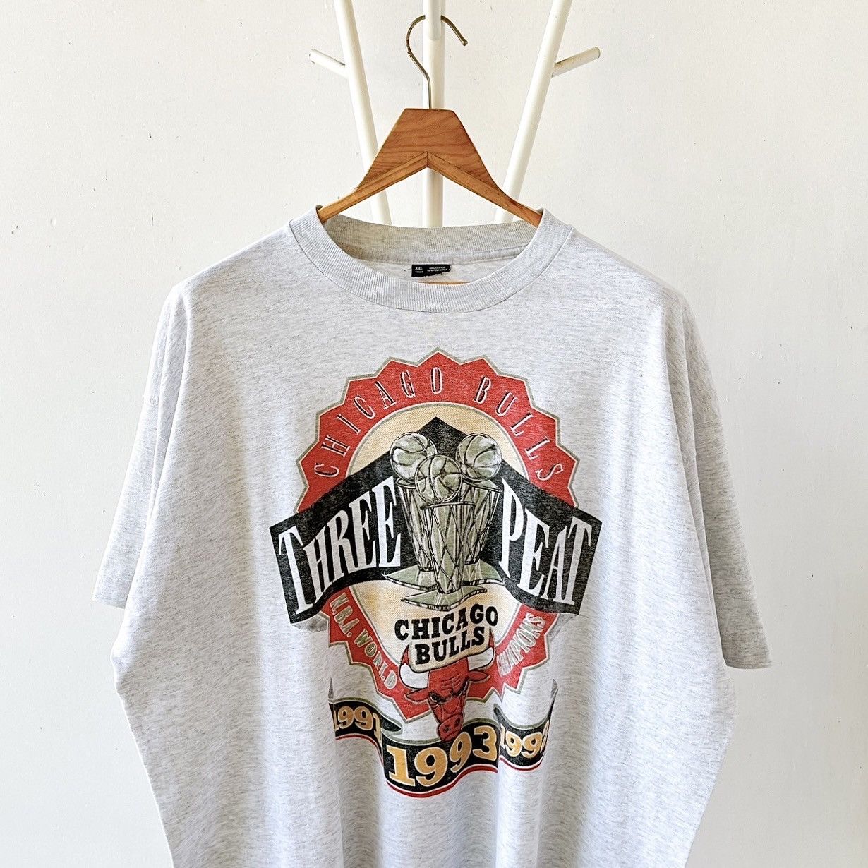 Vintage 90s Chicago Bulls NBA t-shirt/ XXL Size US XXL / EU 58 / 5 - 3 Thumbnail