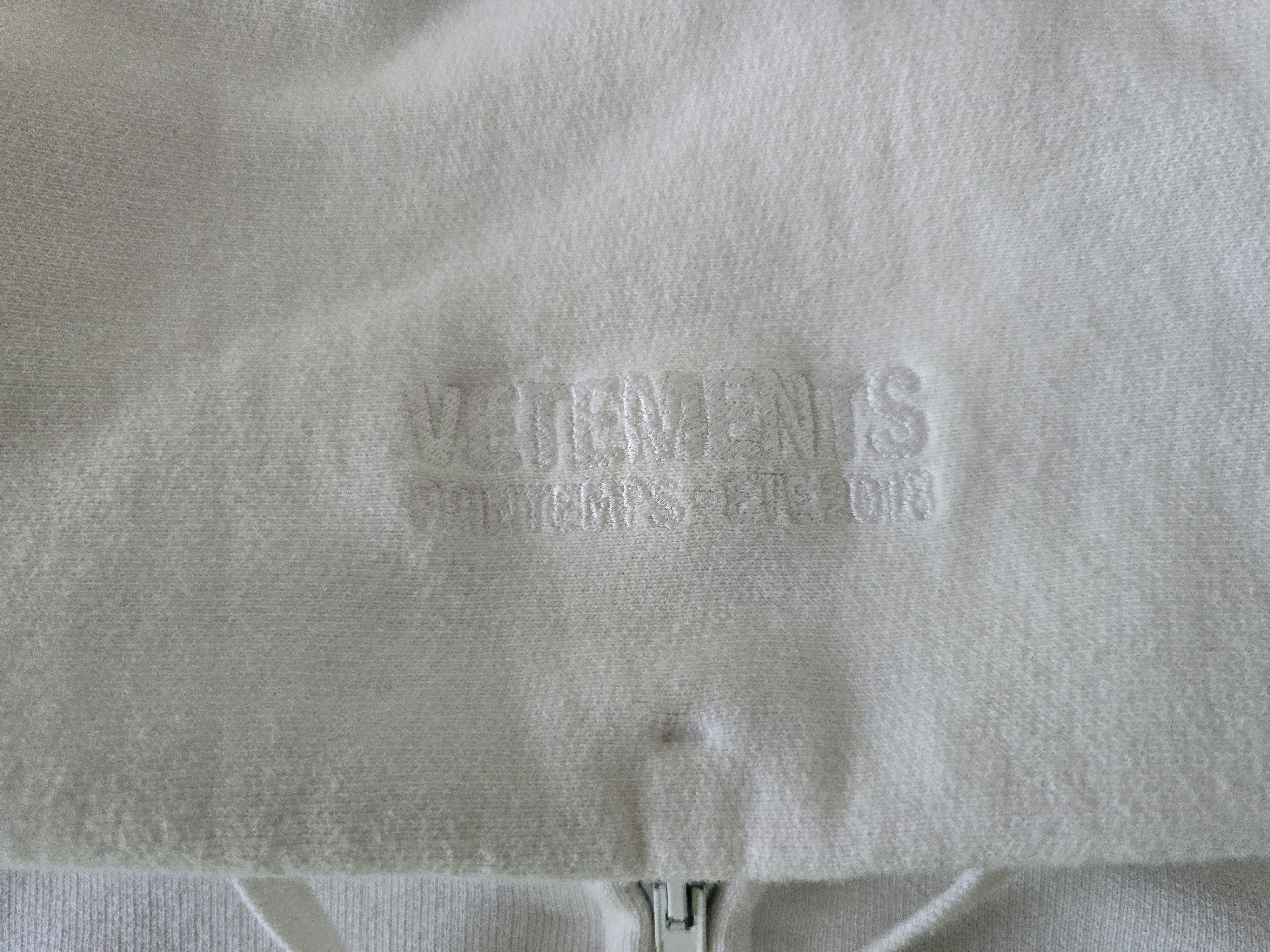 Vetements VETEMENTS CALENDAR HOODIE ZIP UP 2018 Size US S / EU 44-46 / 1 - 3 Thumbnail