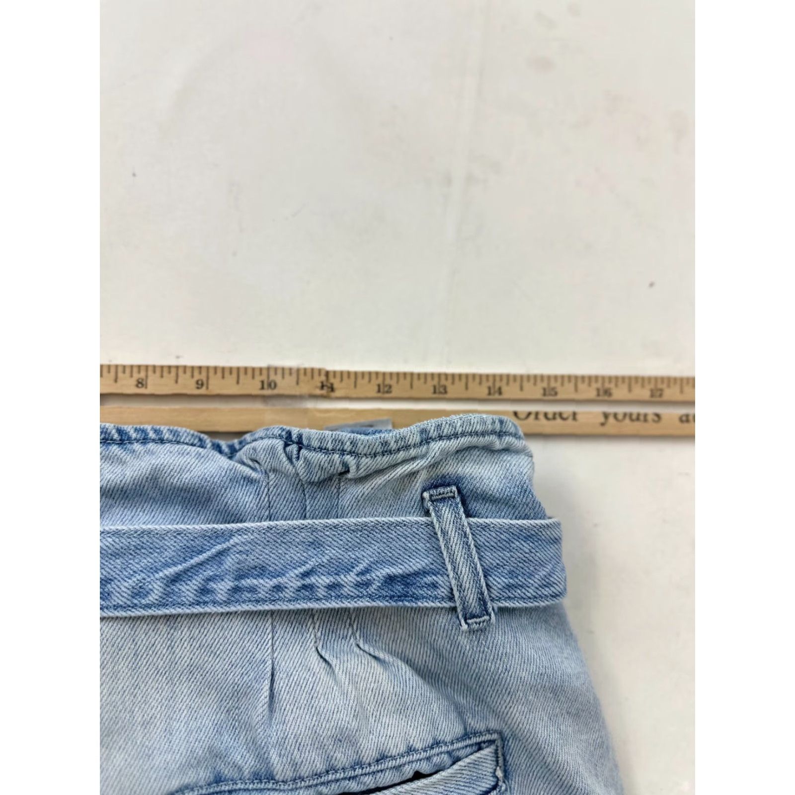 American Eagle Outfitters American Eagle Outfitters Shorts Womens 10 Blue Faded Denim Paperbag Mom Button Fly Inseam 3 in Stretch Pockets Casual Summer Spring Regular Womens Size 32" / US 10 / IT 46 - 7 Thumbnail