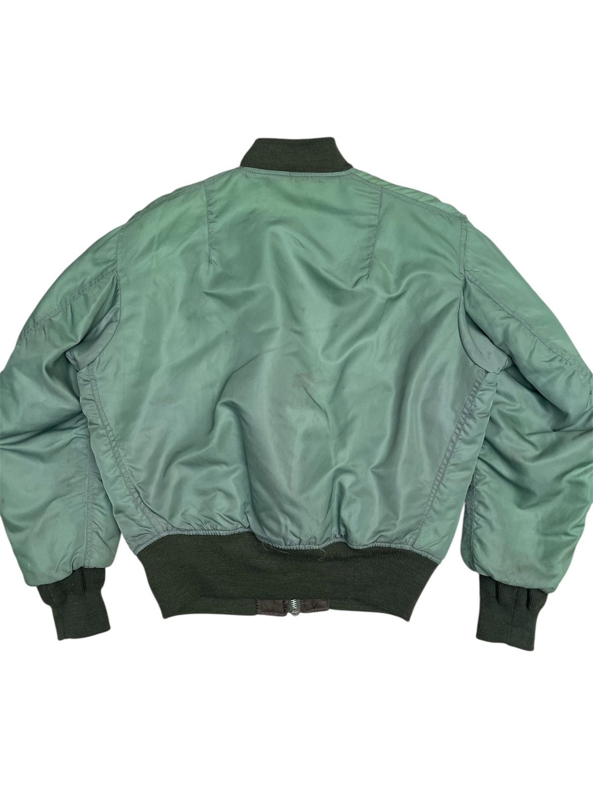 Japanese Brand × Vintage Vintage Mount Trekking Outfitters Bomber Jacket Size US M / EU 48-50 / 2 - 2 Thumbnail
