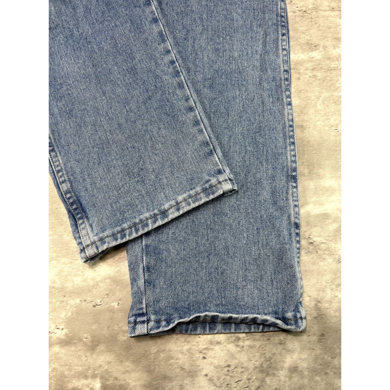 Wrangler Vintage Wrangler Authentic Jeans Denim Pants Size 37W Blue Size US 37 - 5 Thumbnail