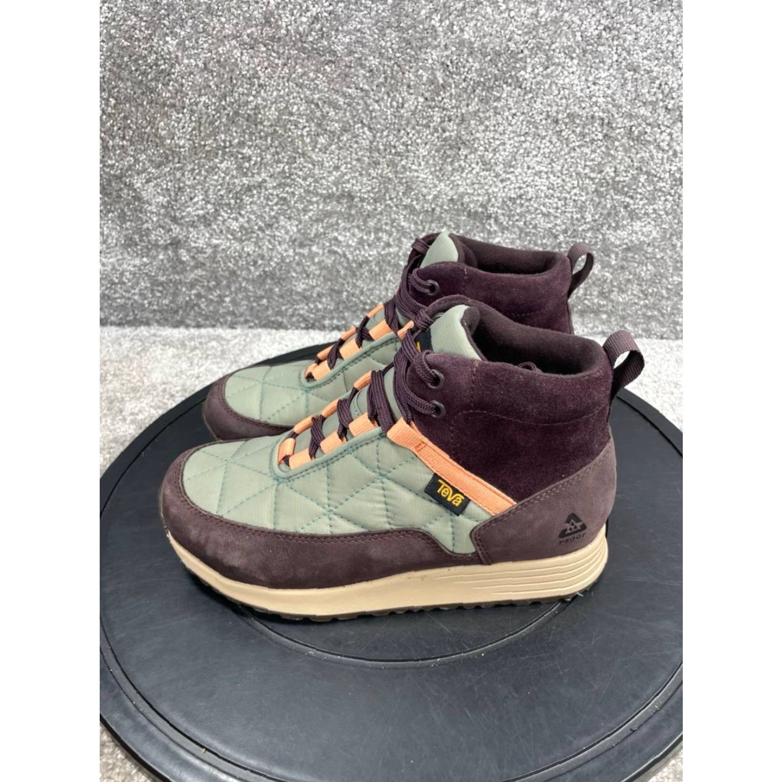 Teva VINTAGE Teva Women's Hiking Boots Ankle Waterproof Leather Size 5.5 Burgundy Fall Winter Size US 5.5 / IT 35.5 - 5 Thumbnail