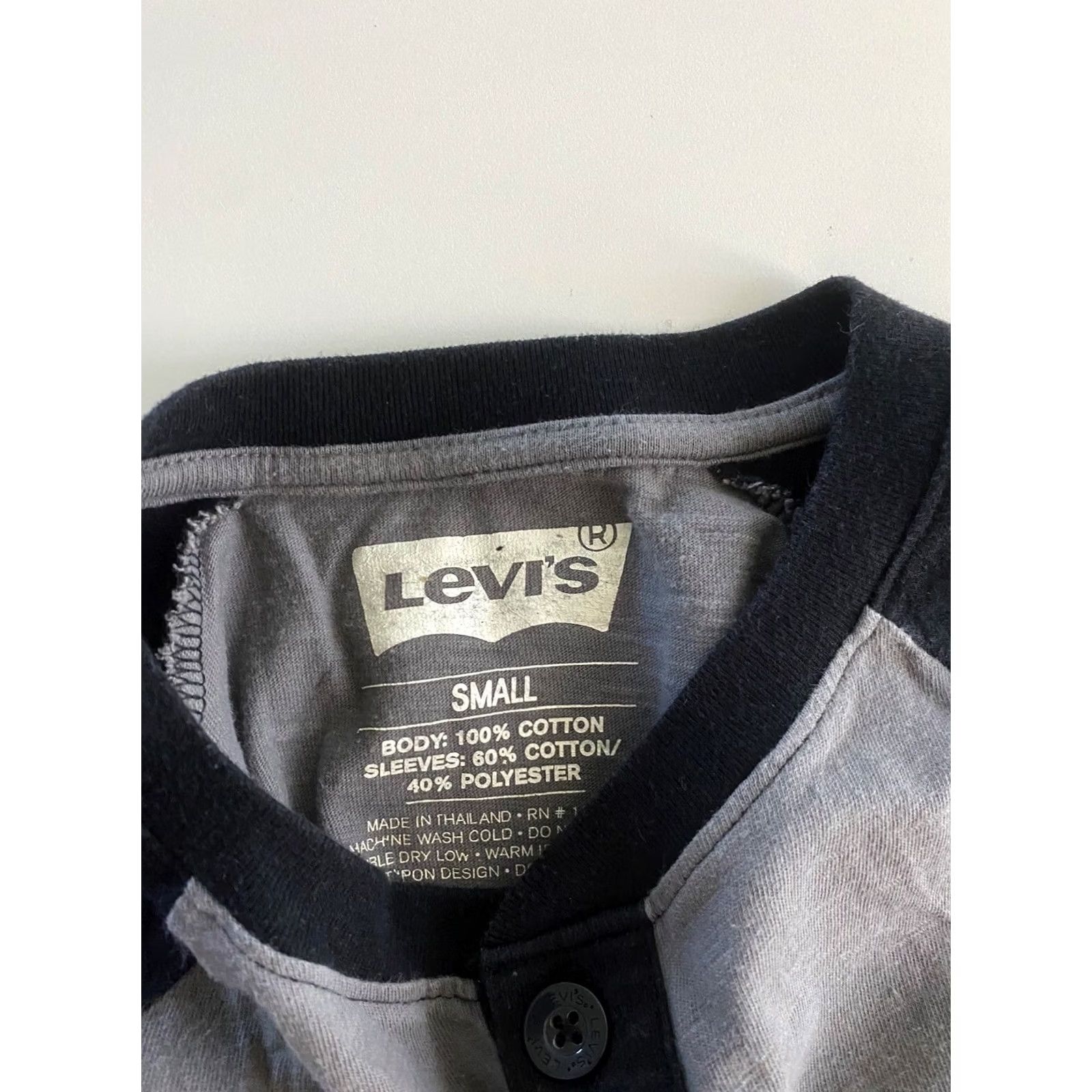 Vintage VINTAGE Levis Shirt Mid Sleeve Henley Button Logo Small S Mens XS? Size US S / EU 44-46 / 1 - 3 Thumbnail