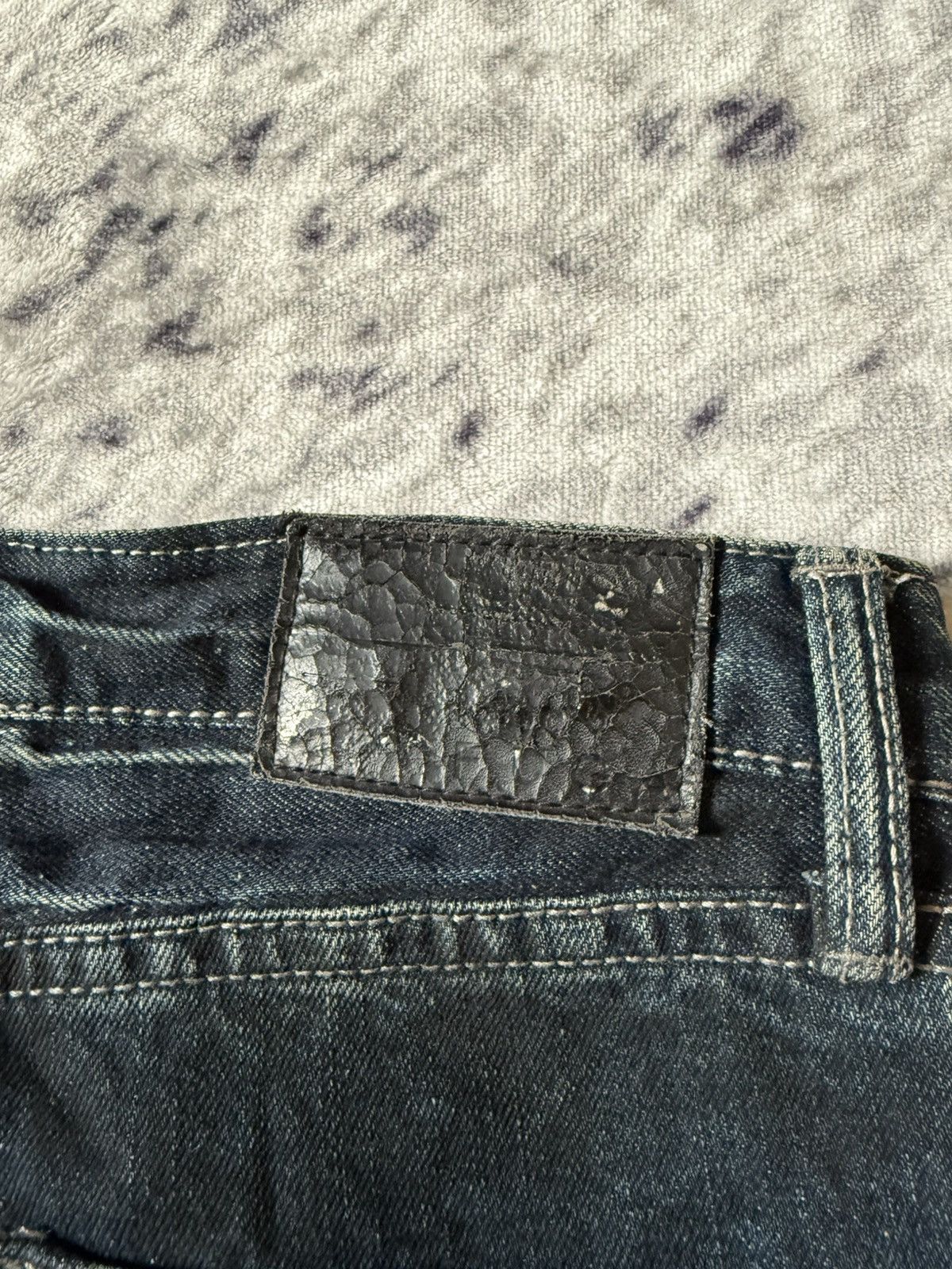 GOSTAR DE FUGA Fuga Japan Shadow Wash Coated Claw Mark Flared Jeans Size US 30 / EU 46 - 23 Thumbnail