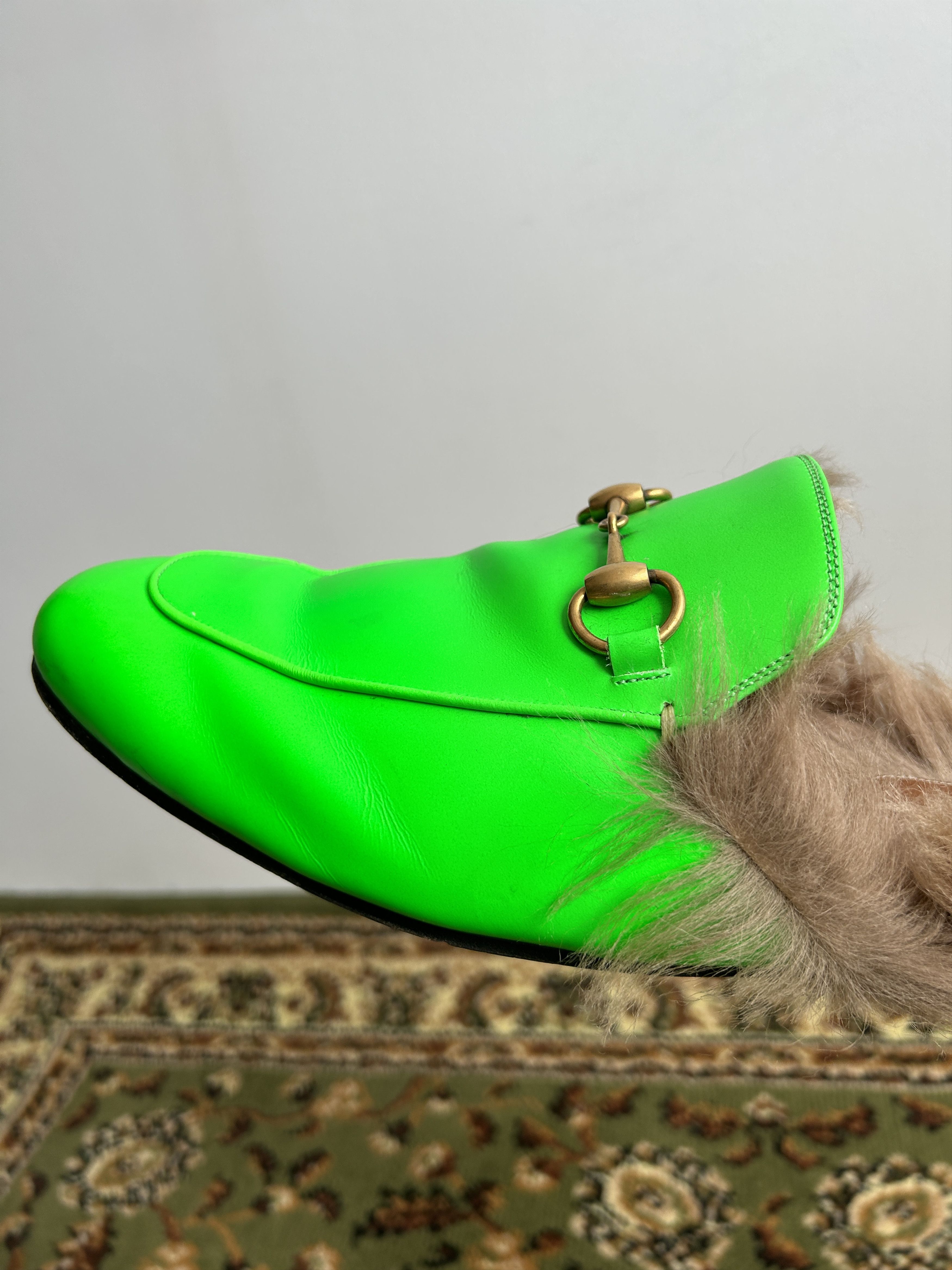 Gucci Gucci princetown horsebit kangaroo fur slip ons neon green Size US 10 / EU 43 - 15 Thumbnail
