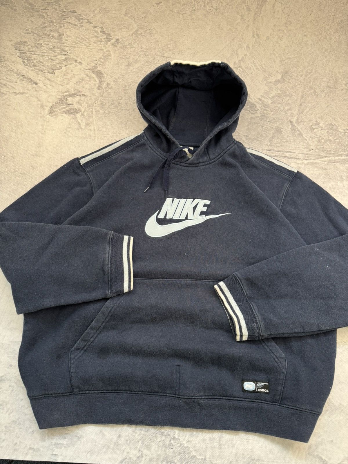 Nike × Vintage NIKE VINTAGE CENTER LOGO OVERSIZE BOXY HOODIE Size US L / EU 52-54 / 3 - 3 Thumbnail