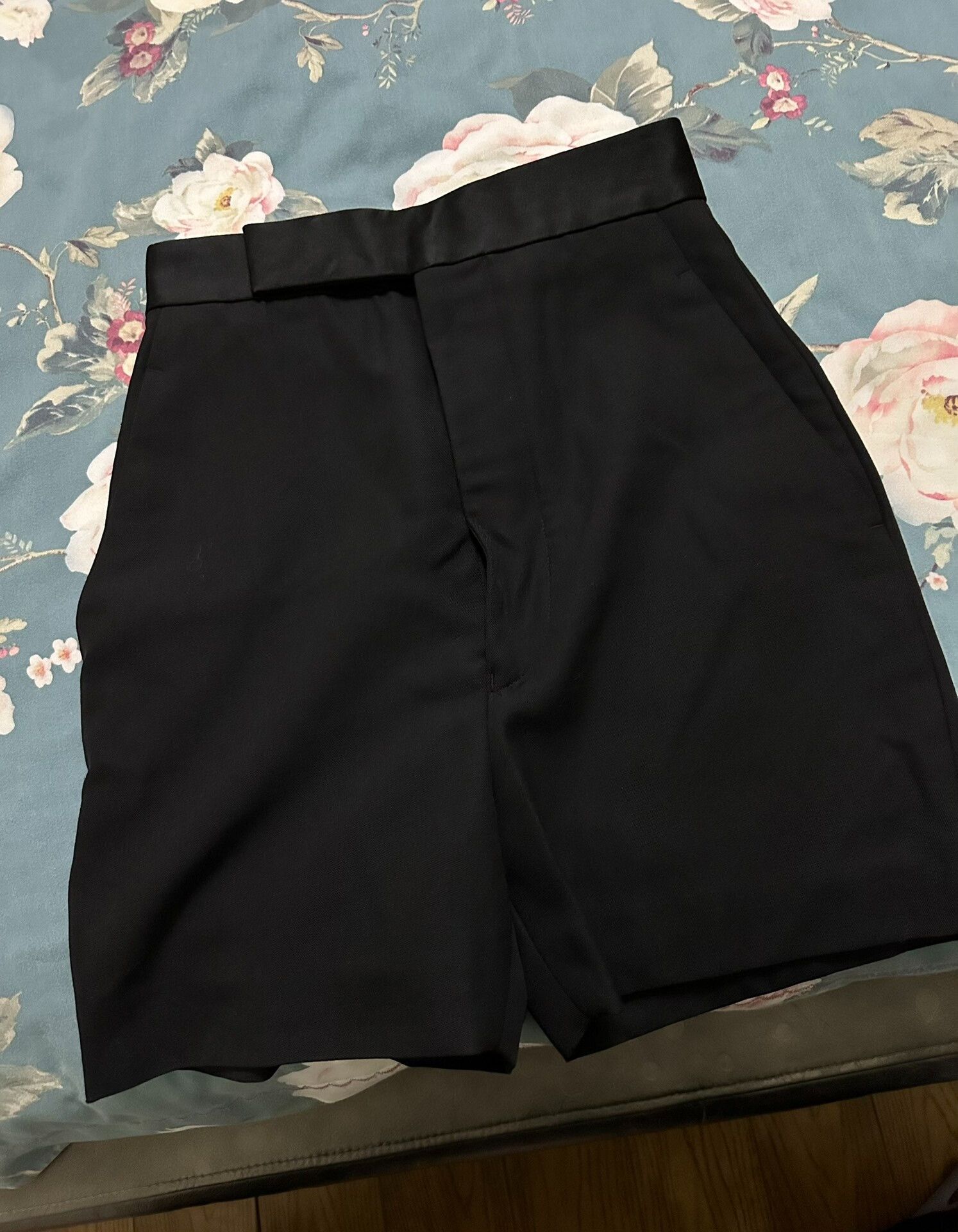 Haider Ackermann Haider Ackermann Women's Black Shorts Size 22" - 1 Thumbnail