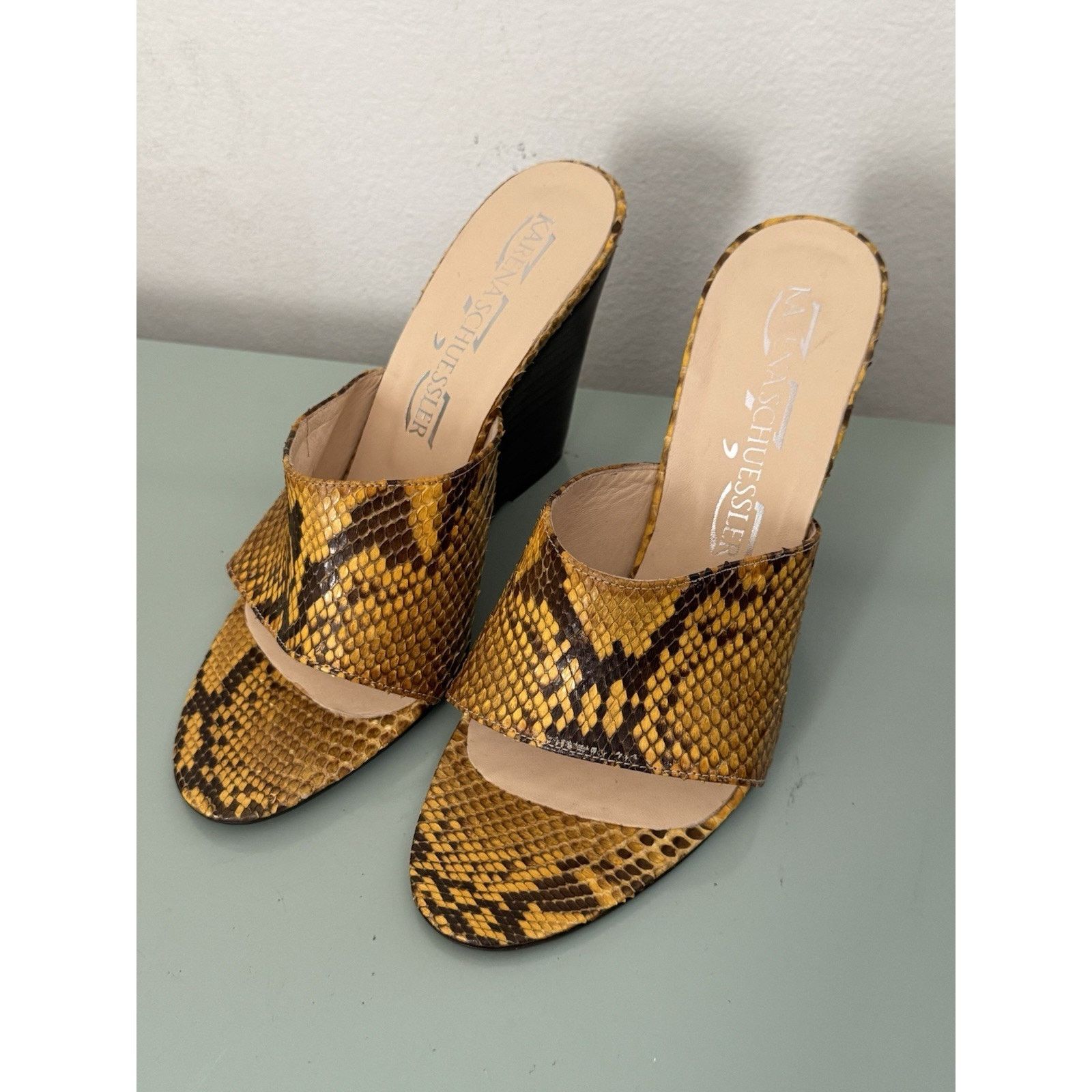 Other Vintage Karena Schuessler Snakeskin Mule Sandal Wedge Heel Size US 7 / IT 37 - 6 Thumbnail
