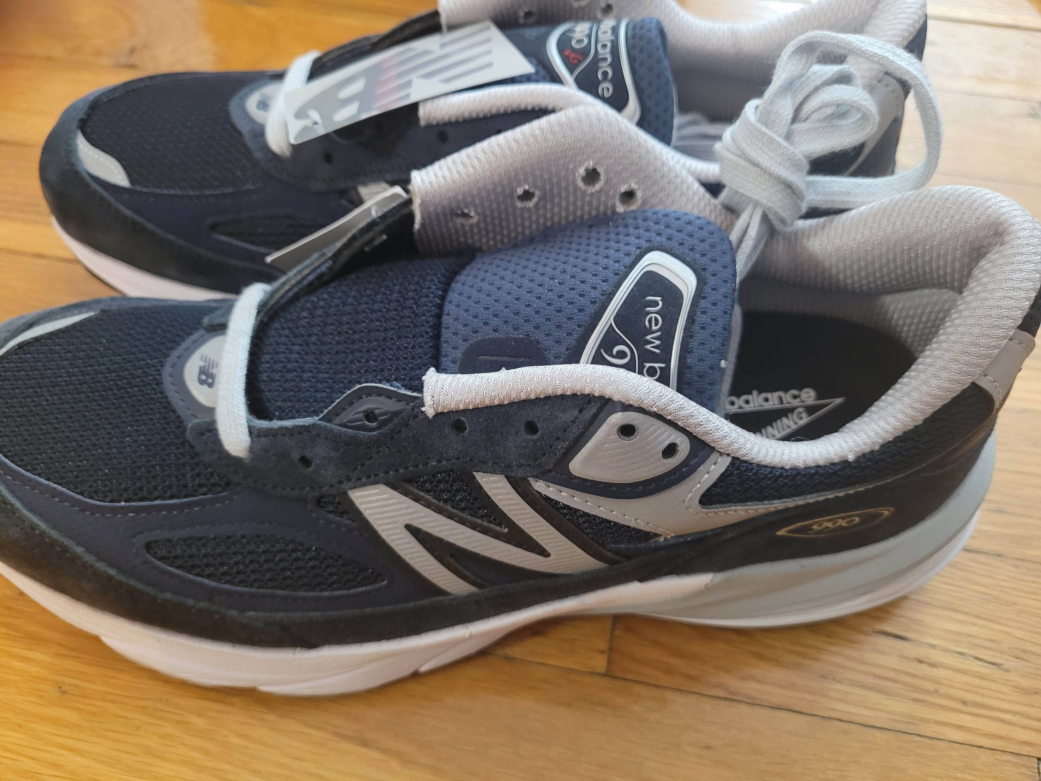 New Balance M990NV6 Size US 7.5 / EU 40-41 - 6 Thumbnail