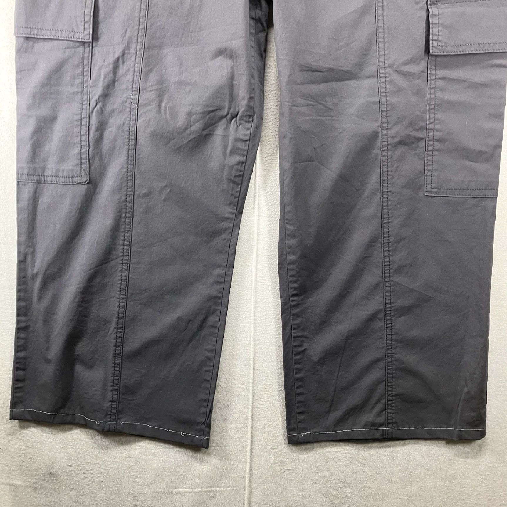 Sanctuary Social Standard Portside Cargo Pants Women XL Black Wide-Leg Knit Cotton Spandex Breathable Lightweight Casual Workwear Travel Machine Washable Size 40" / US 18 - 6 Thumbnail