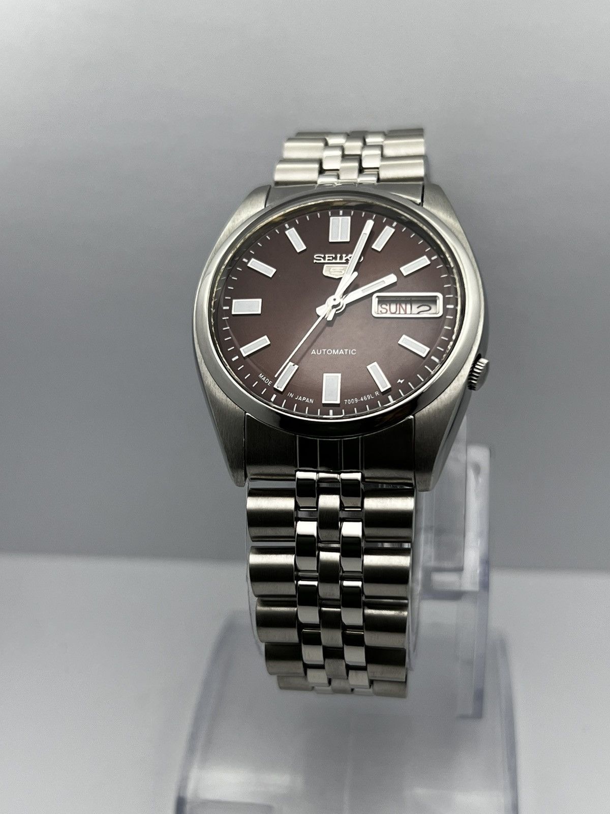 Seiko Seiko 5 Automatic Baton Dial Wrist Watch Day/Date Japan Size 36 - 15 Thumbnail