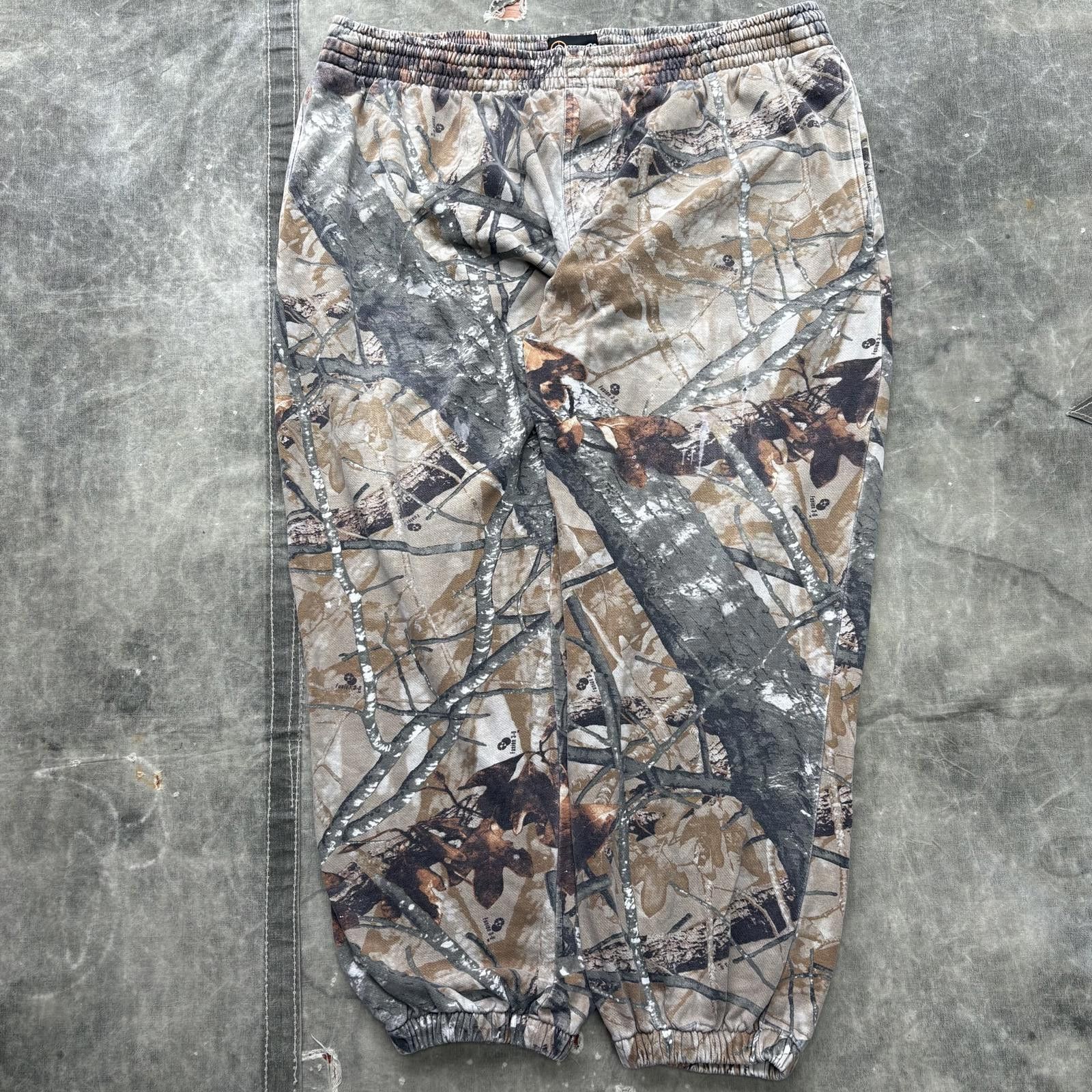 Vintage Vintage Y2K Fusion 3D Camo Baggy Wide Leg Grunge Sweatpants Size US 36 / EU 52 - 1 Thumbnail