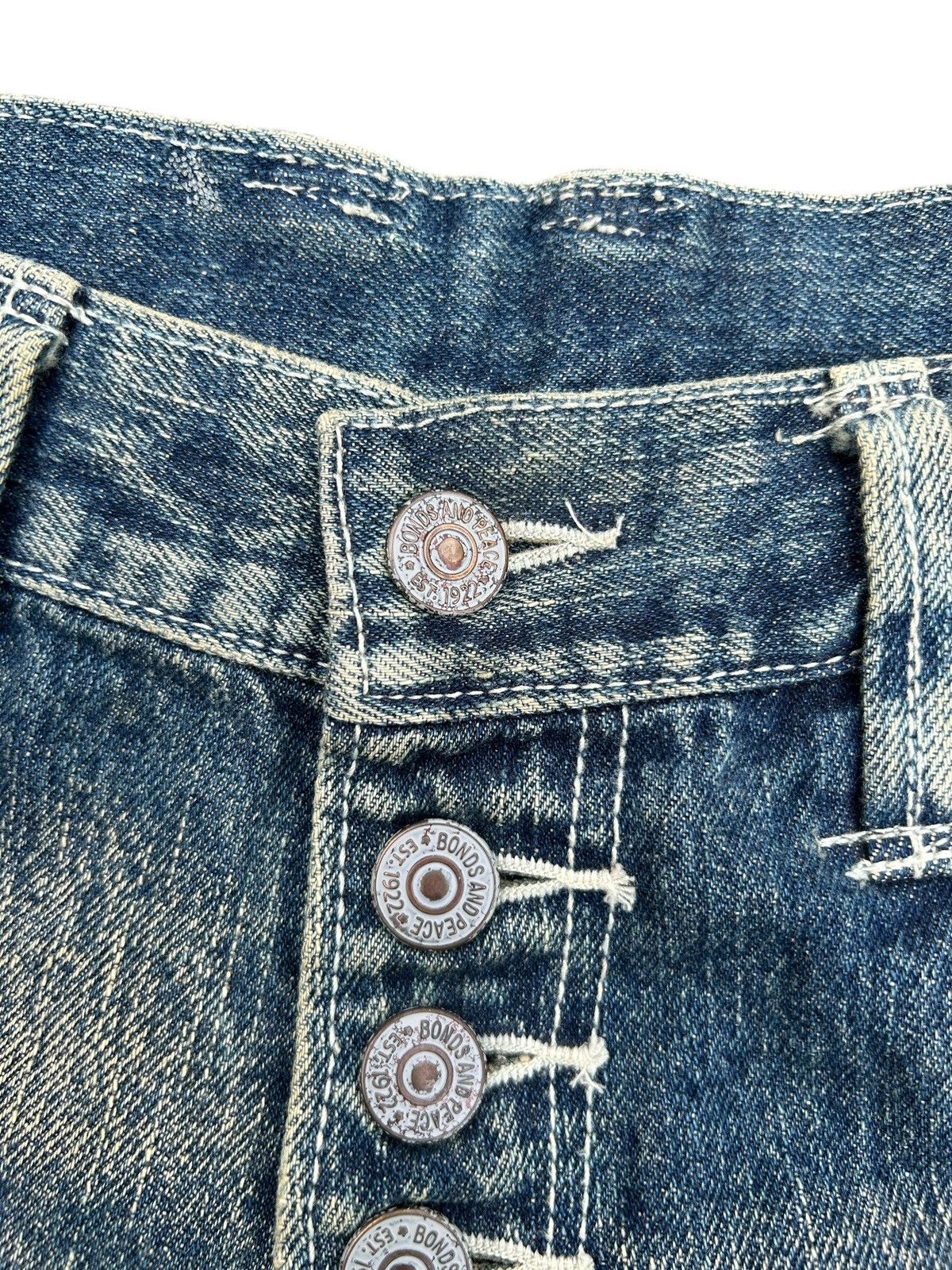 Kapital BONDS AND PEACE BUCKLE BACK JAPANESE DISTRESSED DENIM JEANS Size US 32 / EU 48 - 4 Thumbnail