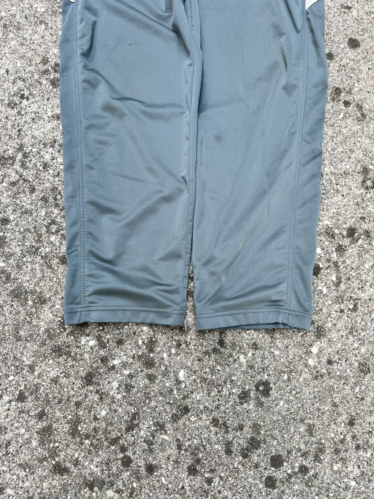 Adidas 90’s Adidas vintage trackpants (XL) Size US 34 / EU 50 - 5 Thumbnail
